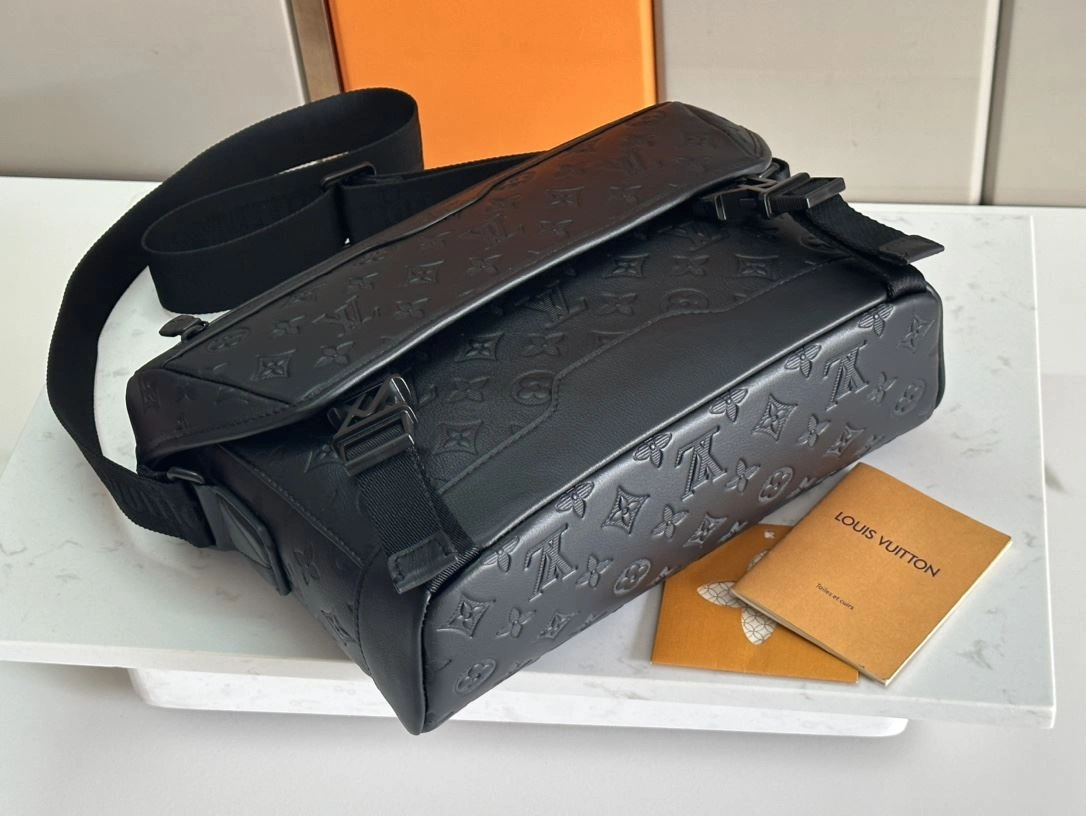 WellDesigned Mens Louis Vuitton Satchel Bags 91778