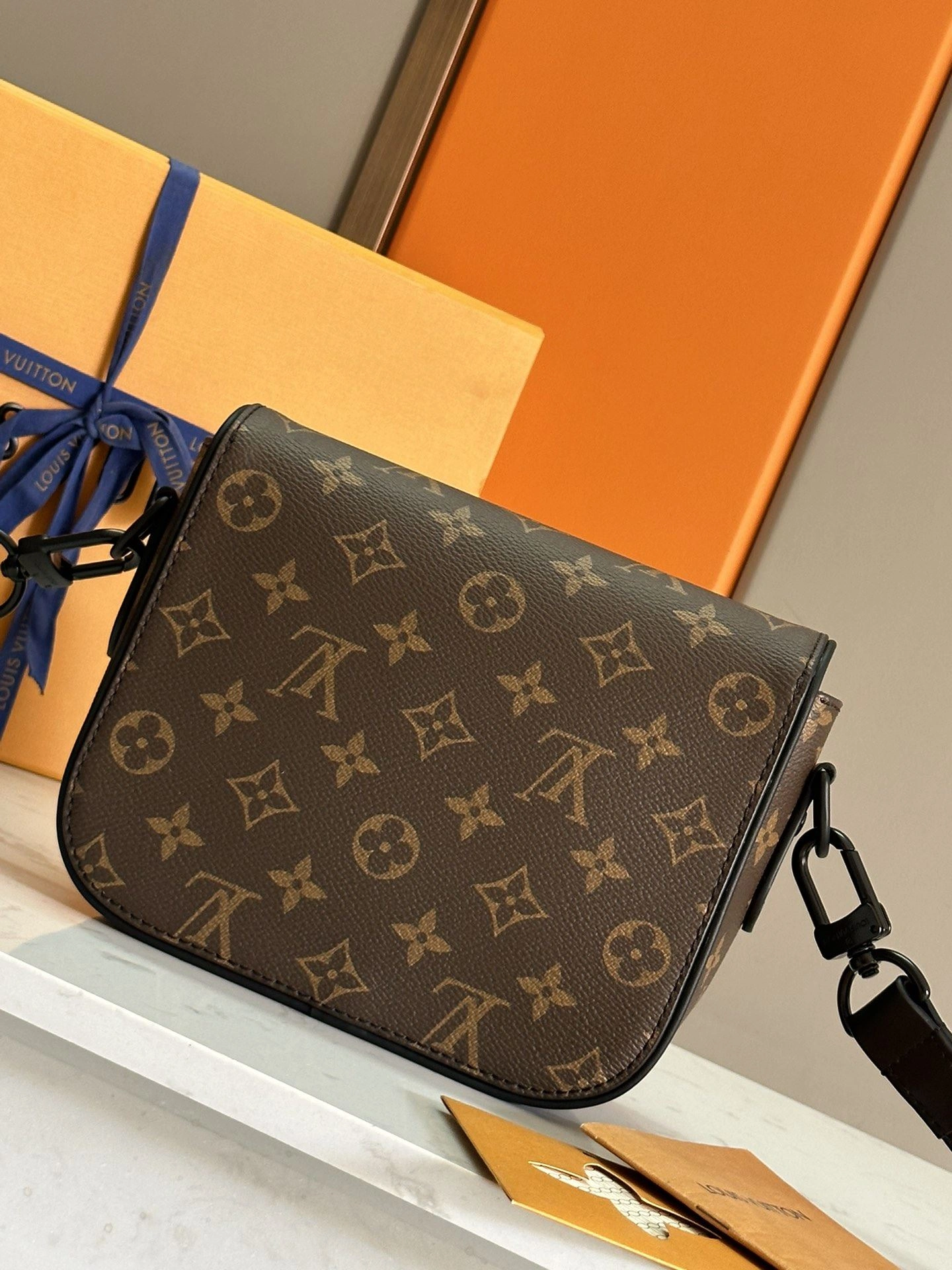 Mens Louis Vuitton Satchel Bags ComfortFit 91681