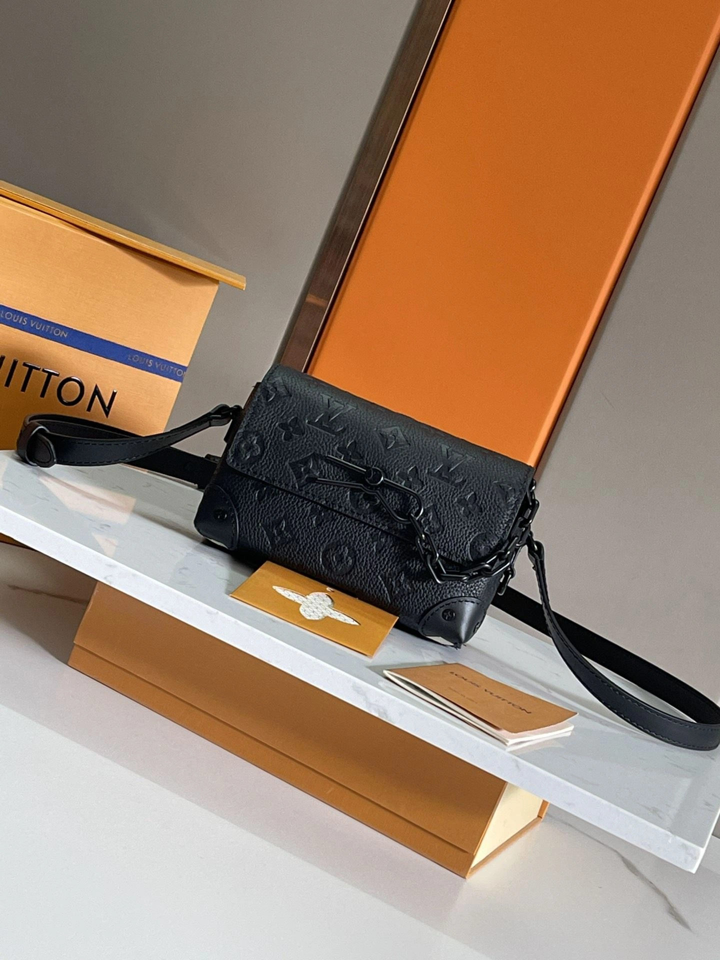 ZipUp Mens Louis Vuitton Satchel Bags 91680