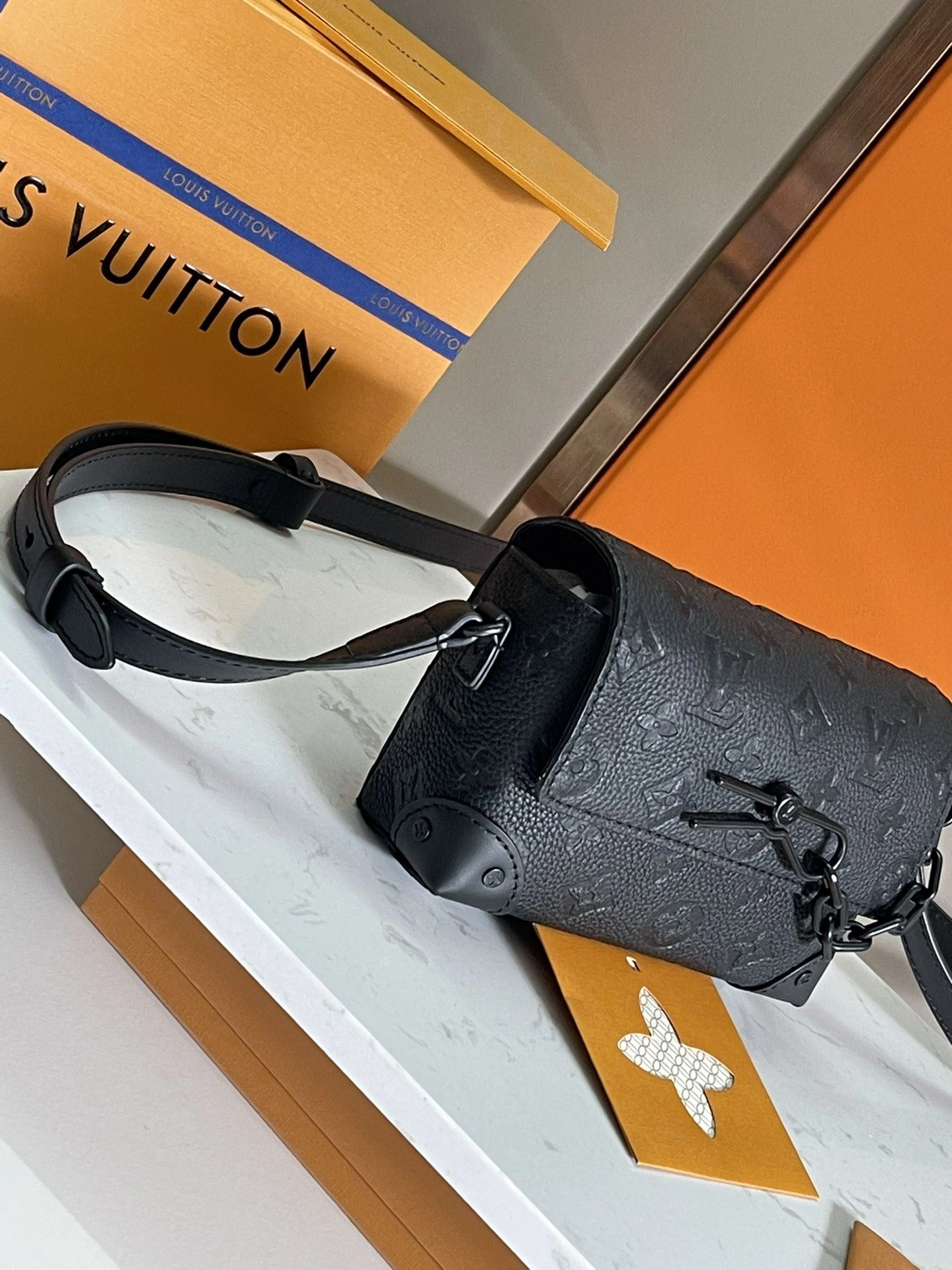 ZipUp Mens Louis Vuitton Satchel Bags 91680