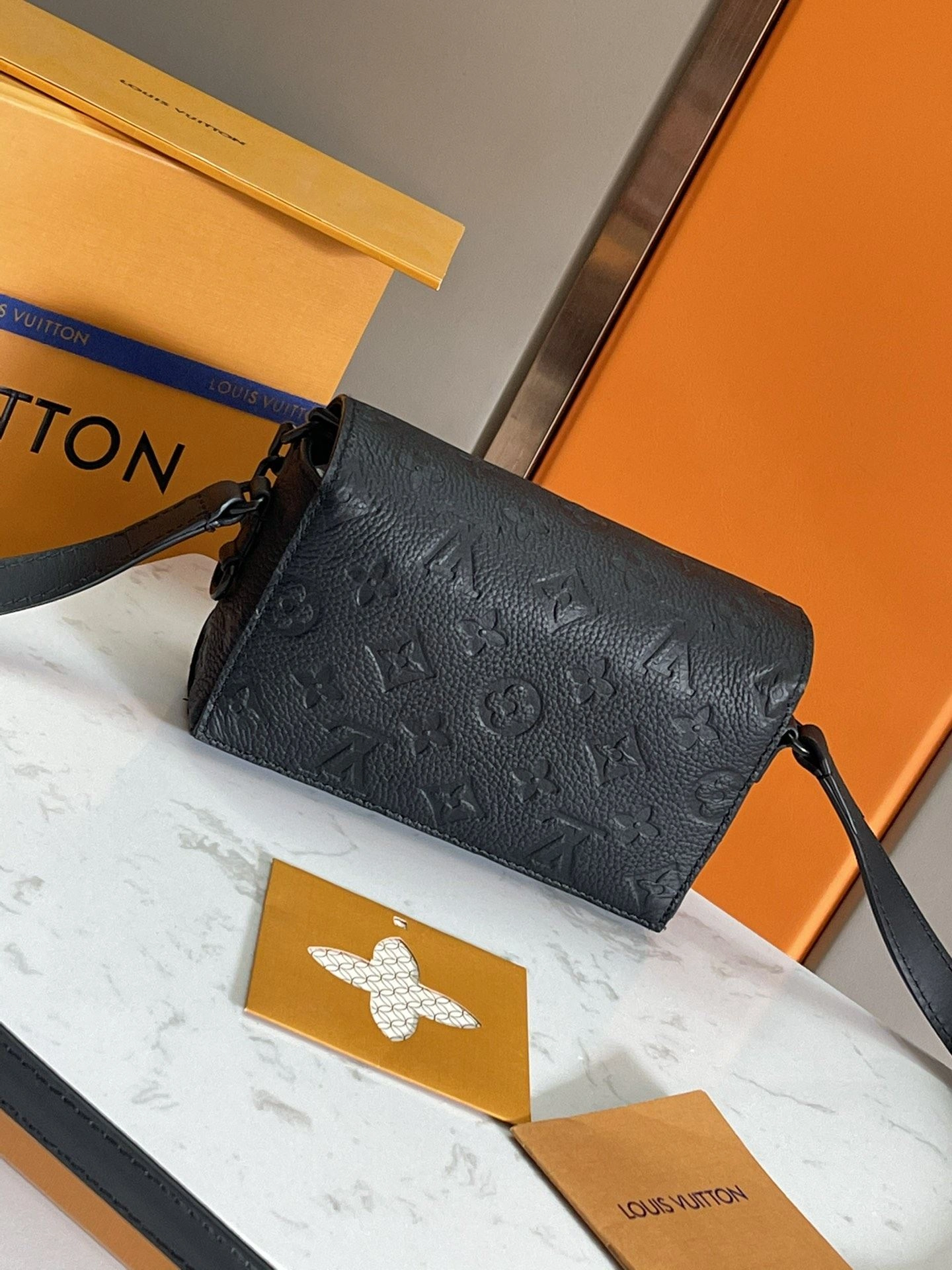 ZipUp Mens Louis Vuitton Satchel Bags 91680