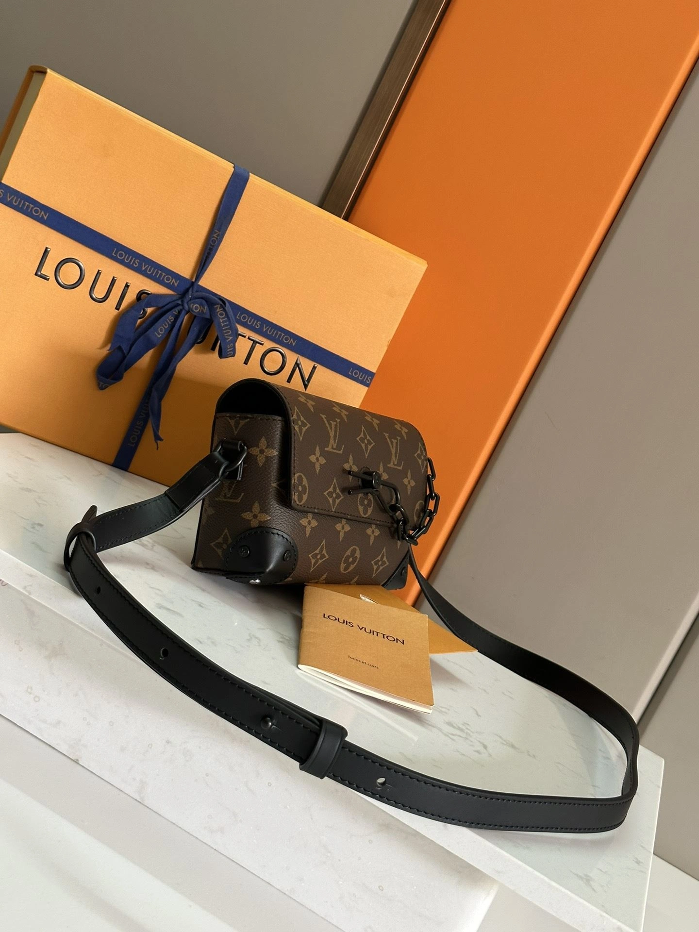 Reliable Mens Louis Vuitton Satchel Bags 91692