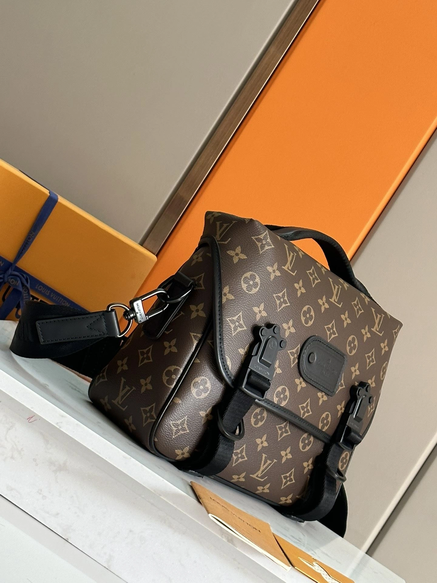 Mens Louis Vuitton Satchel Bags Chic 91676