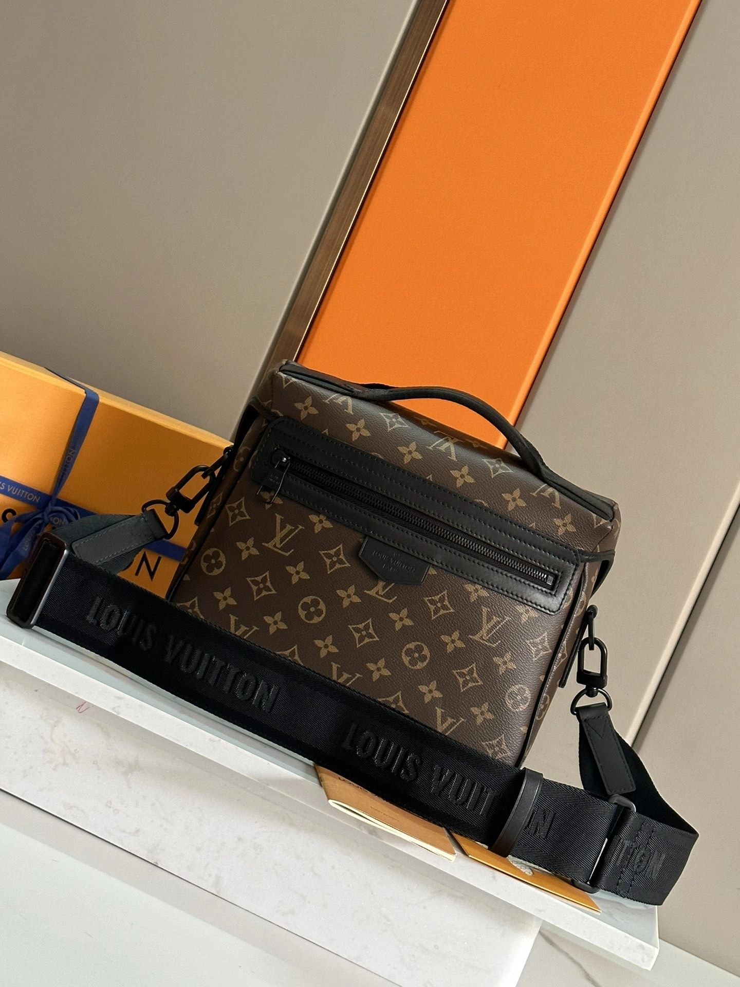 Mens Louis Vuitton Satchel Bags Chic 91676