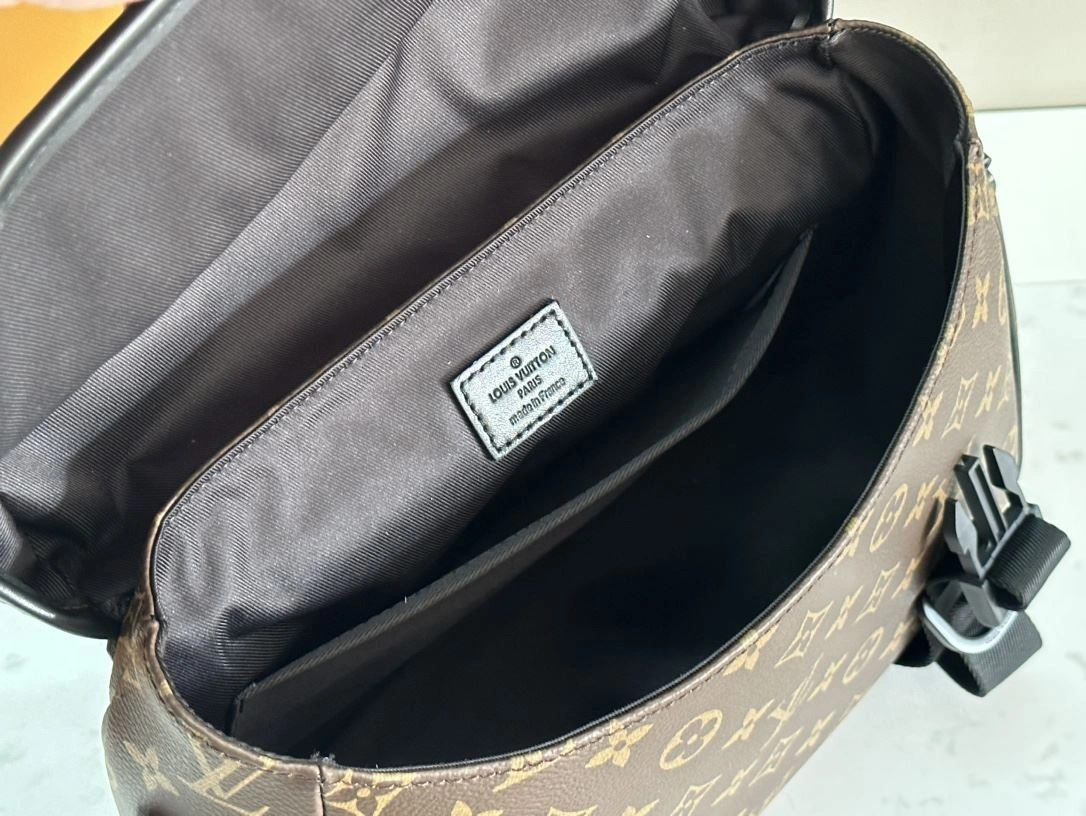 Mens Louis Vuitton Satchel Bags Chic 91676