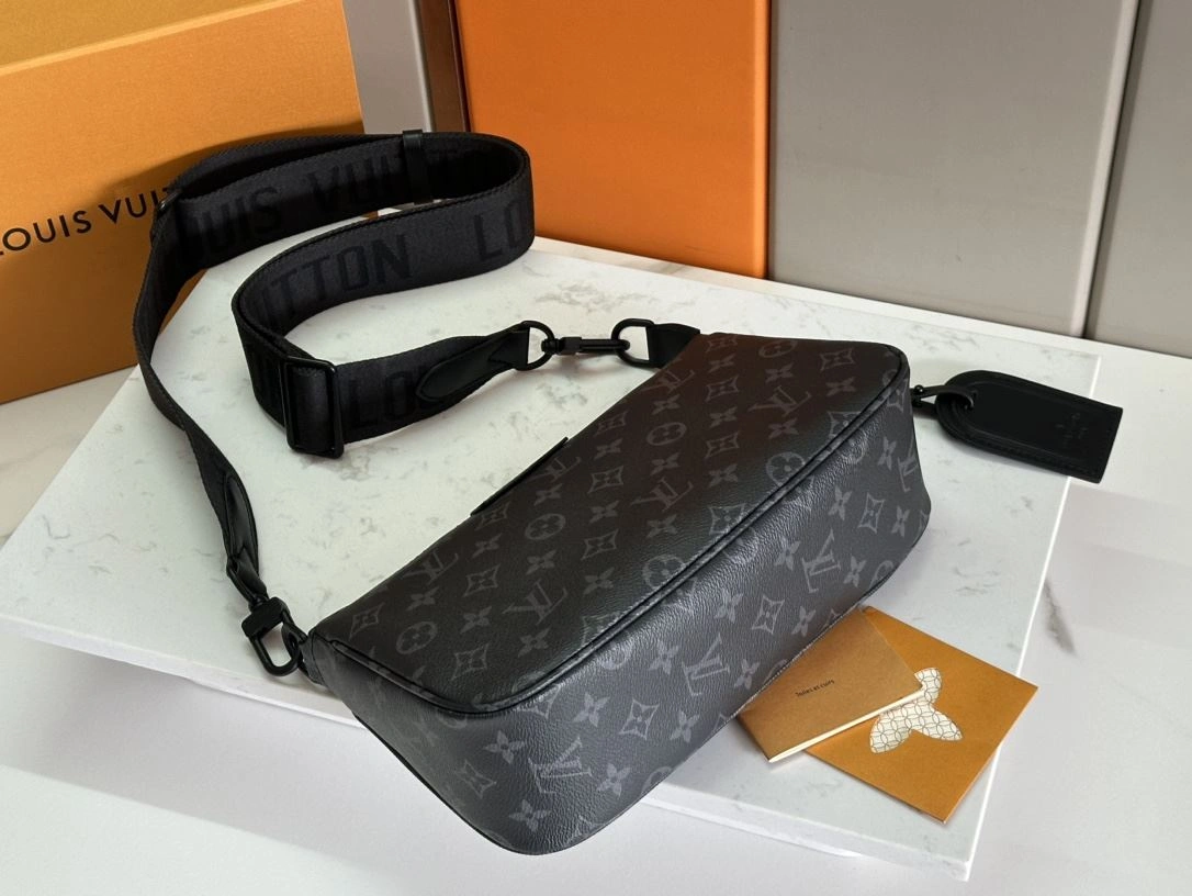 Minimalist Mens Louis Vuitton Satchel Bags 91674
