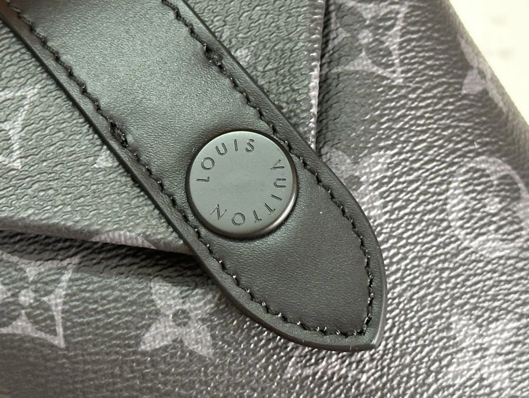 Mens Louis Vuitton Satchel Bags Minimalist 91673