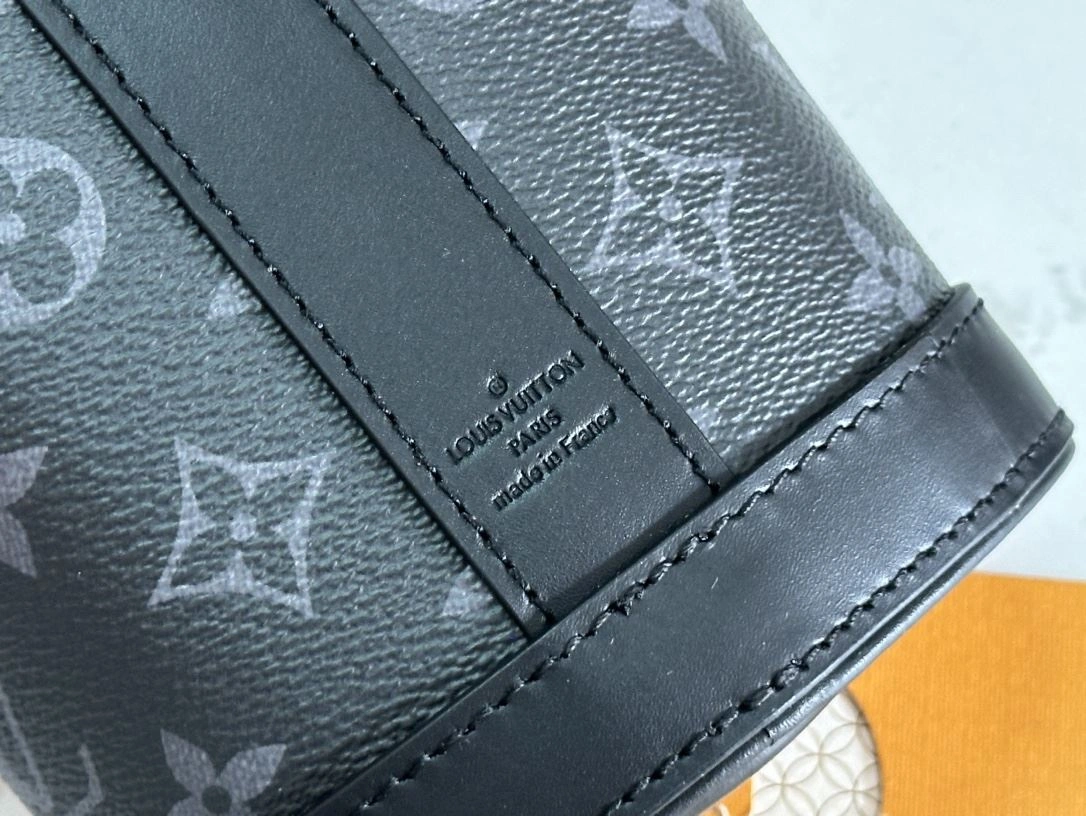 Mens Louis Vuitton Satchel Bags Minimalist 91673