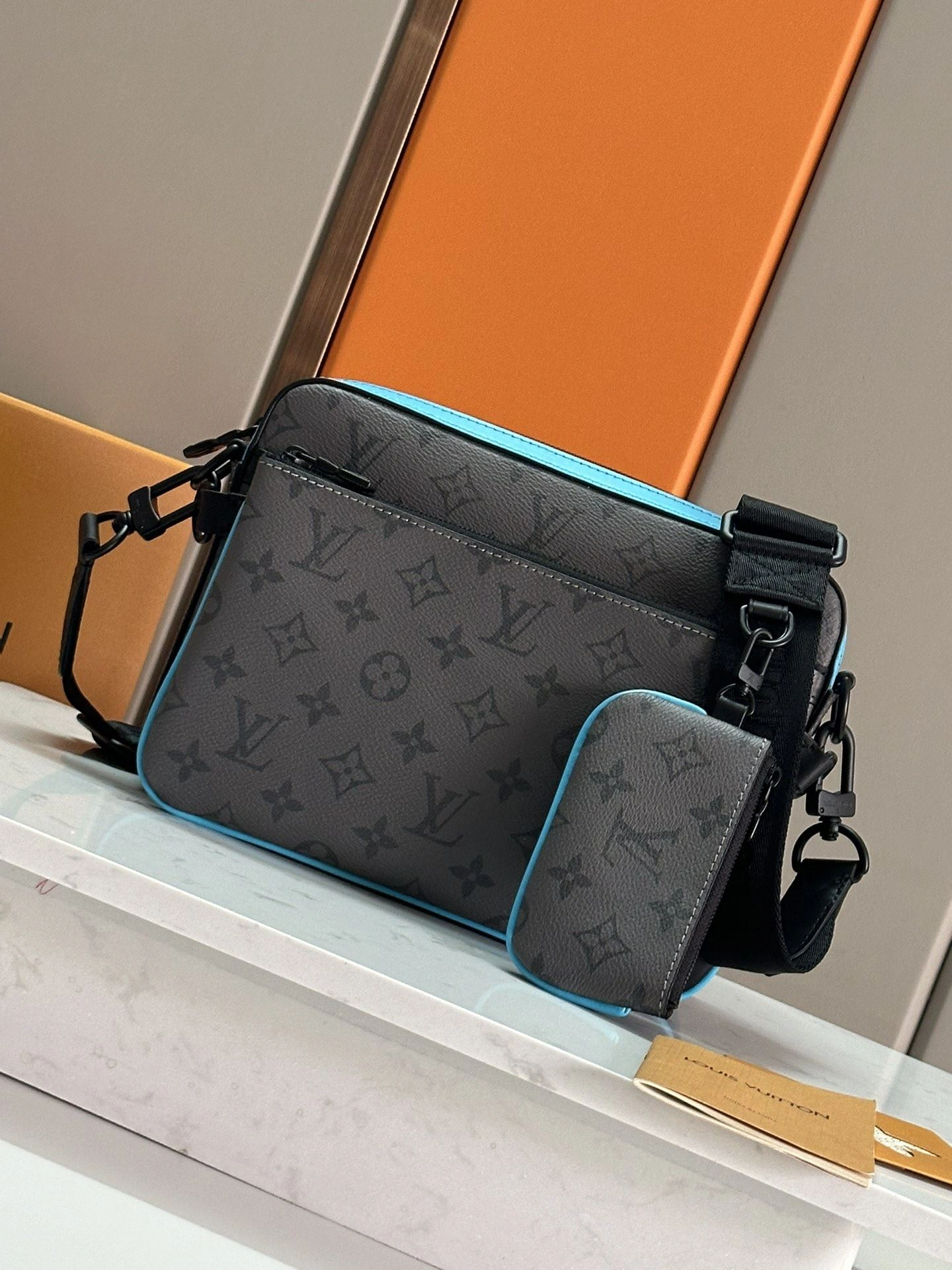 Mens Louis Vuitton Satchel Bags Colorful 91670