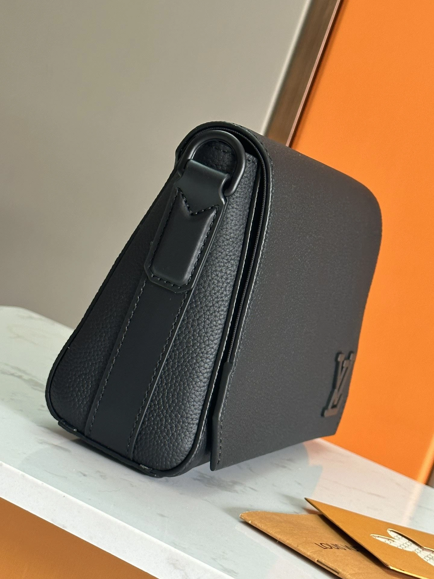Minimalist Mens Louis Vuitton Satchel Bags 91666
