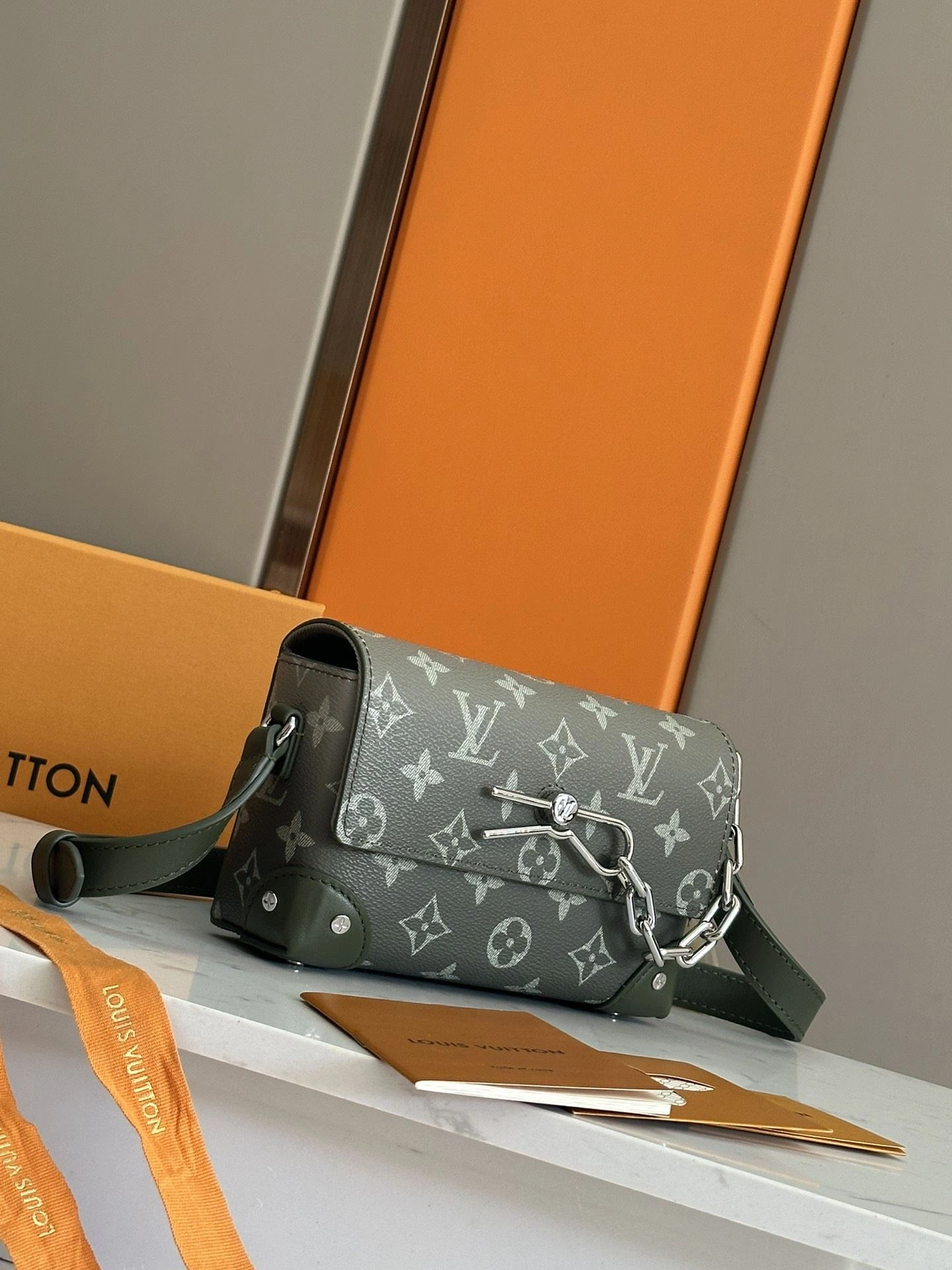 Mens Louis Vuitton Satchel Bags ComfortFit 91659