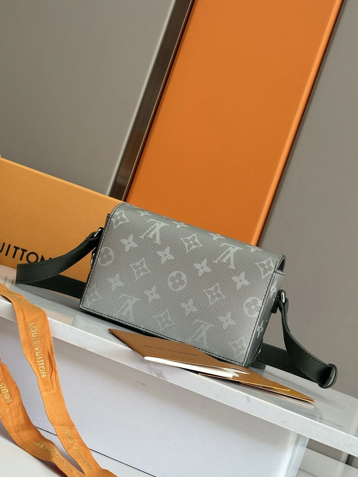 Mens Louis Vuitton Satchel Bags ComfortFit 91659