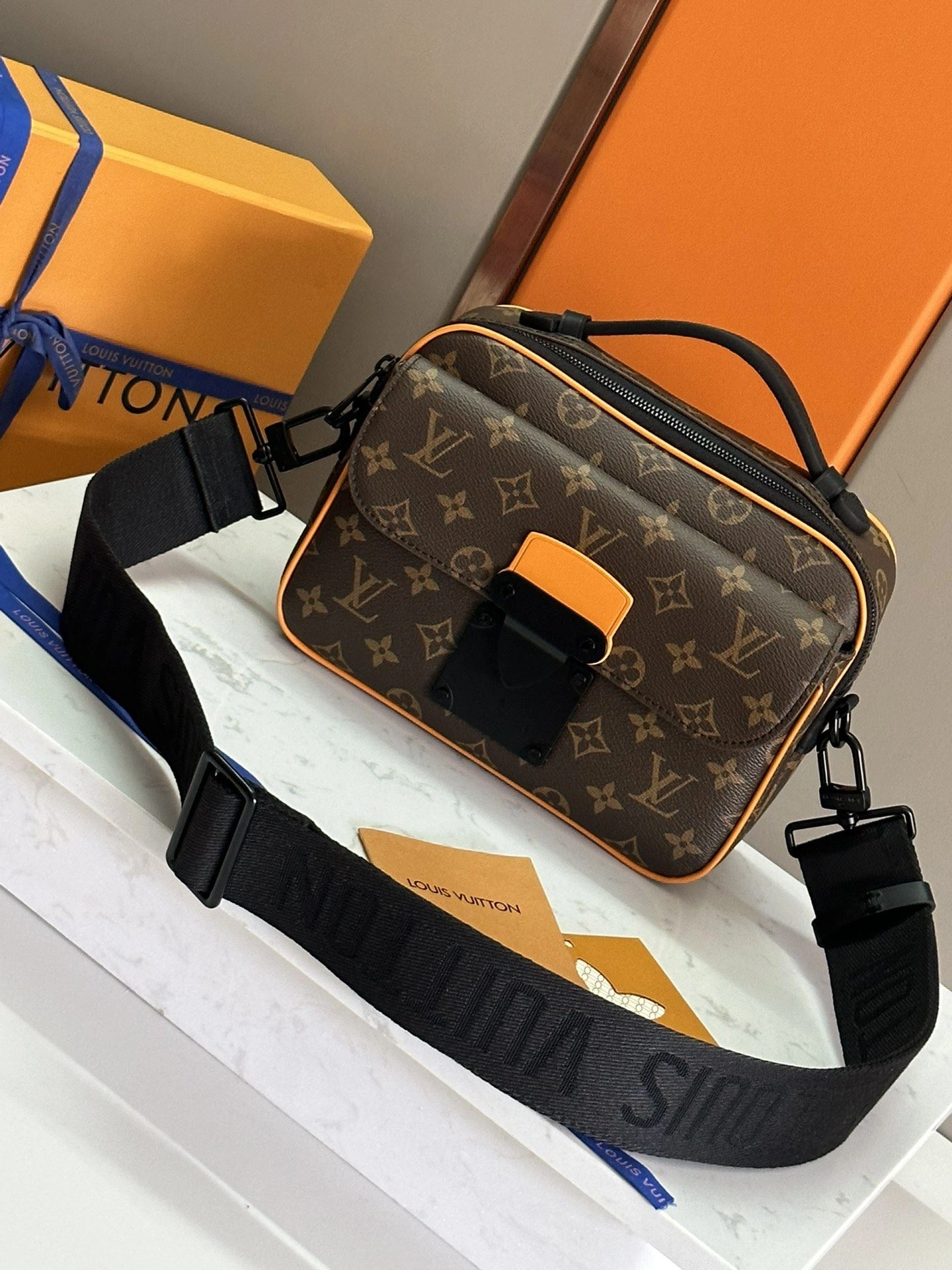Tailored Mens Louis Vuitton Satchel Bags 91689