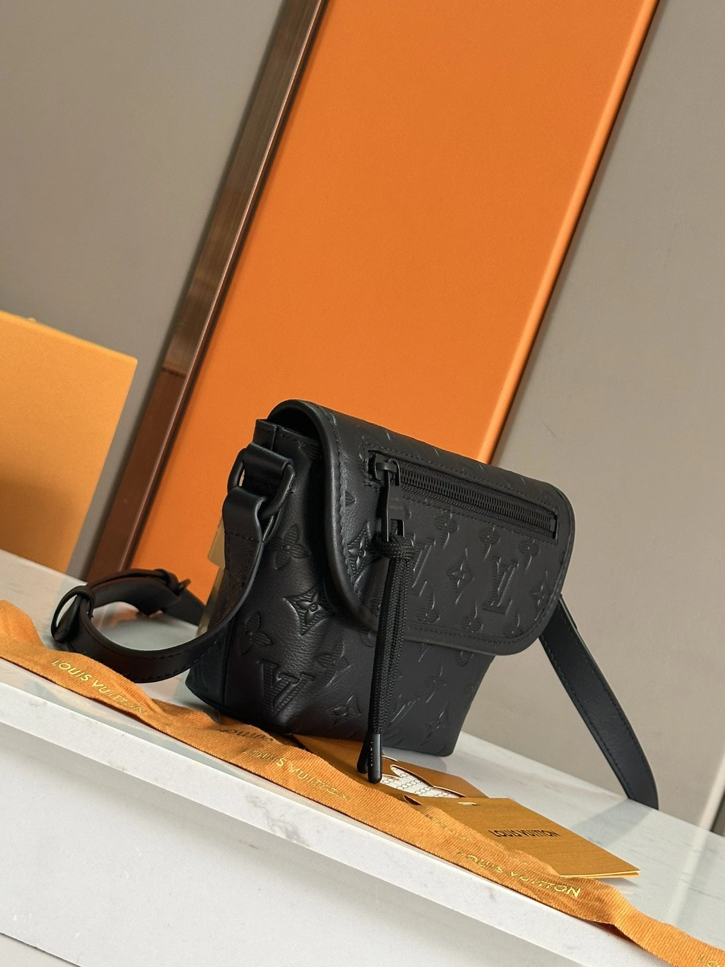 Mens Louis Vuitton Satchel Bags Attractive 91656