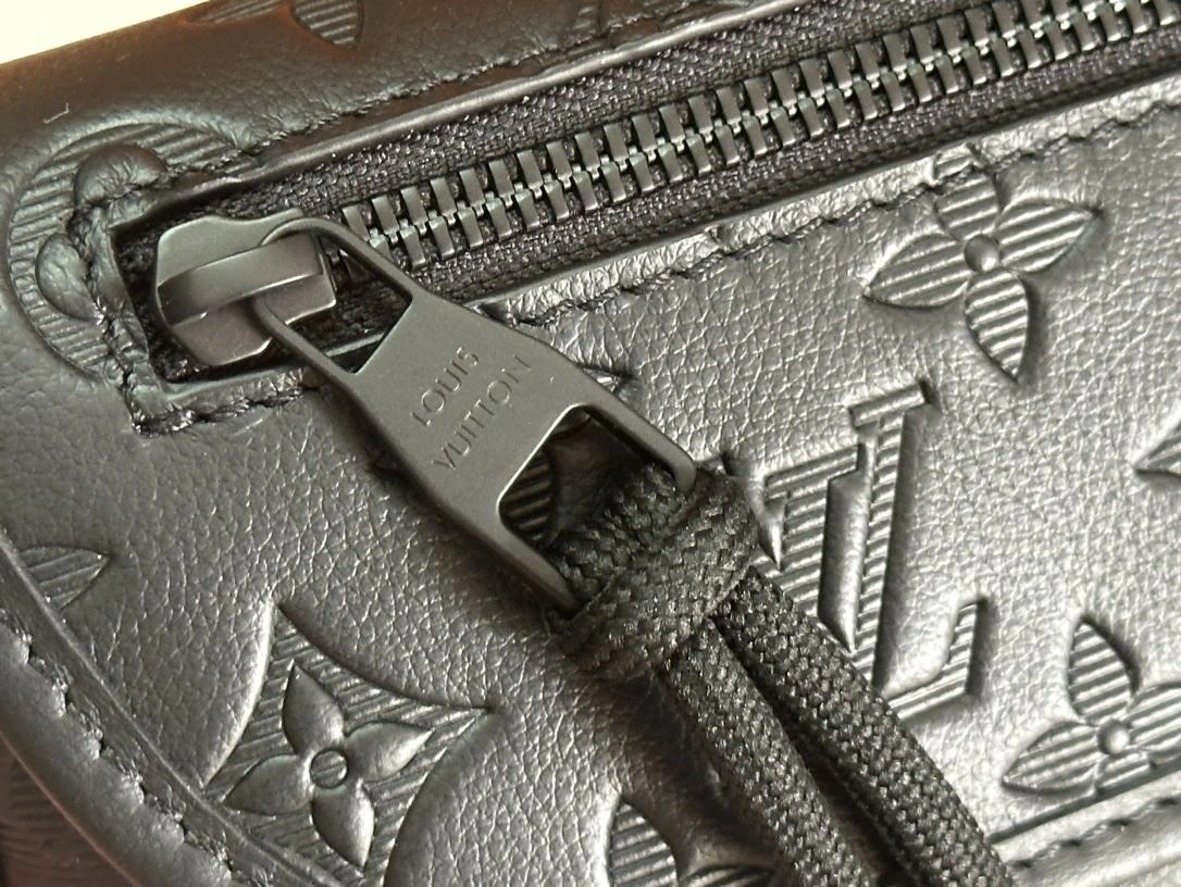 Mens Louis Vuitton Satchel Bags Attractive 91656