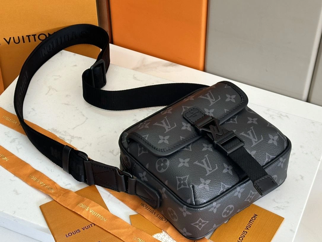Mens Louis Vuitton Satchel Bags Elegant 91655