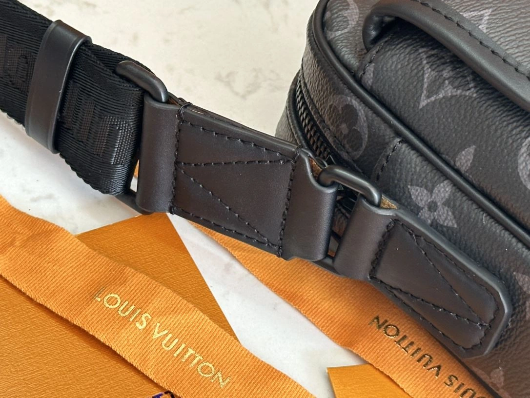 Mens Louis Vuitton Satchel Bags Elegant 91655