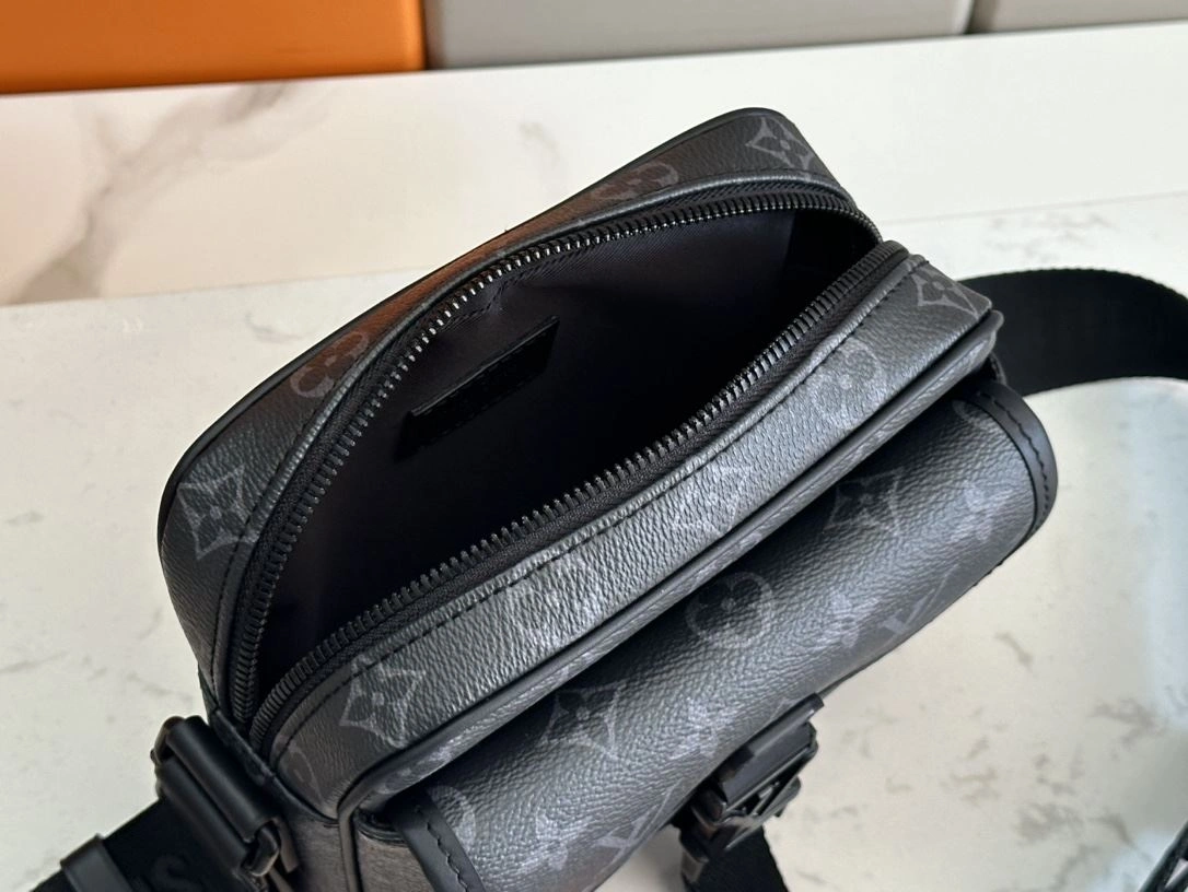 Mens Louis Vuitton Satchel Bags Elegant 91655