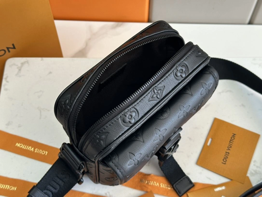 Breathable Mens Louis Vuitton Satchel Bags 91686