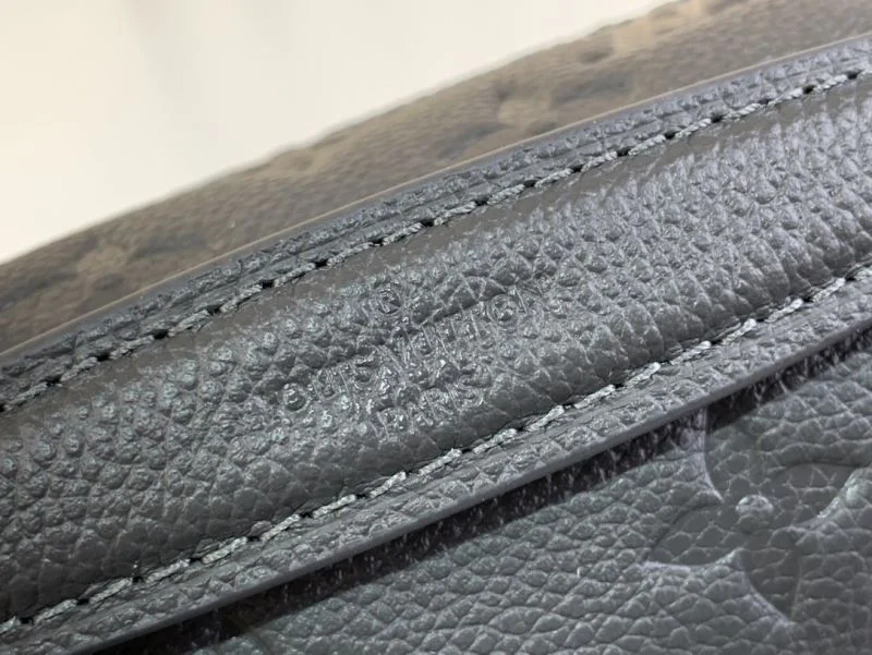 Efficient Mens Louis Vuitton Satchel Bags 40813
