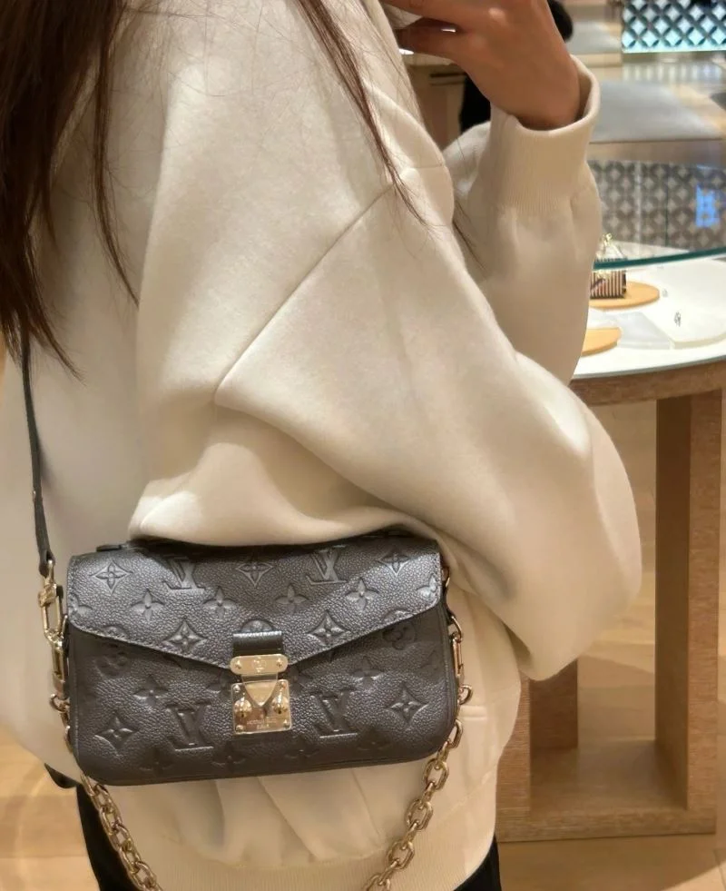 Efficient Mens Louis Vuitton Satchel Bags 40813