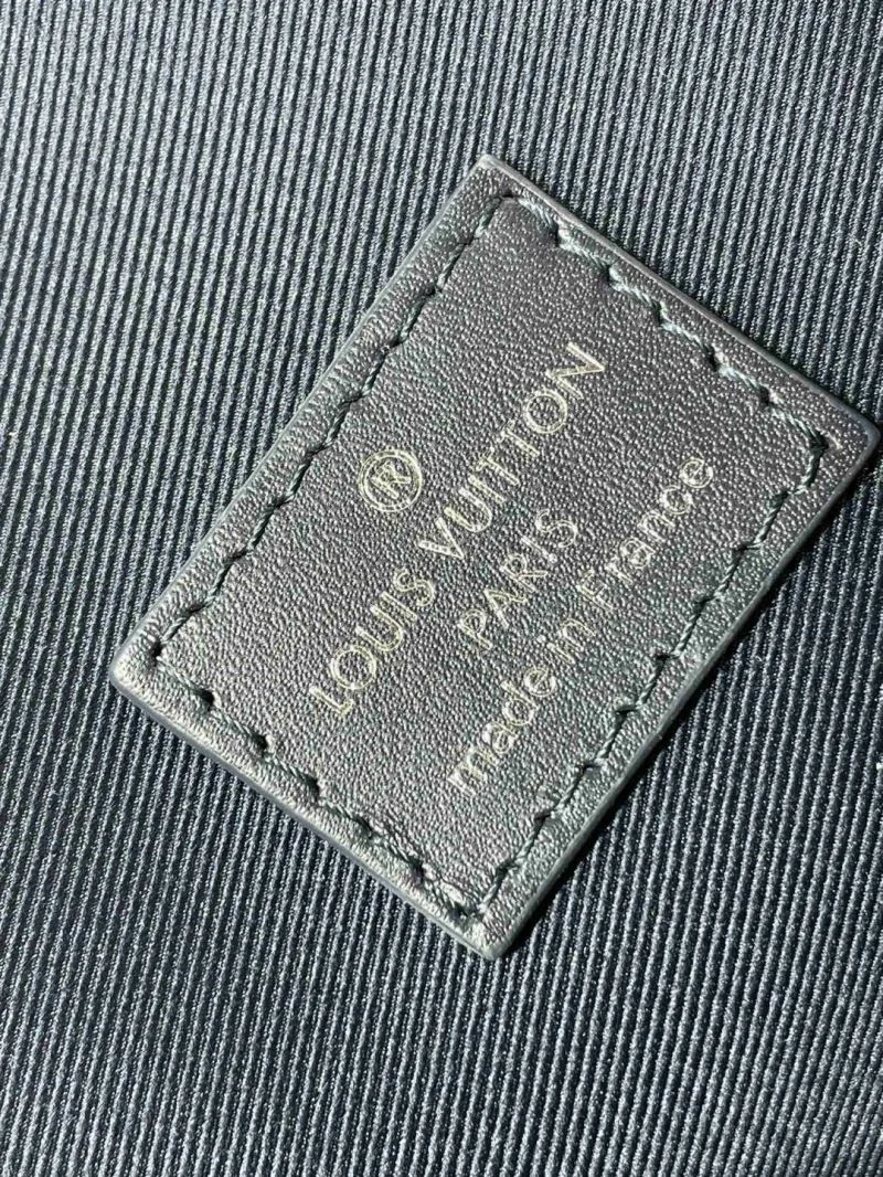 SunProtective Mens Louis Vuitton Satchel Bags 40184