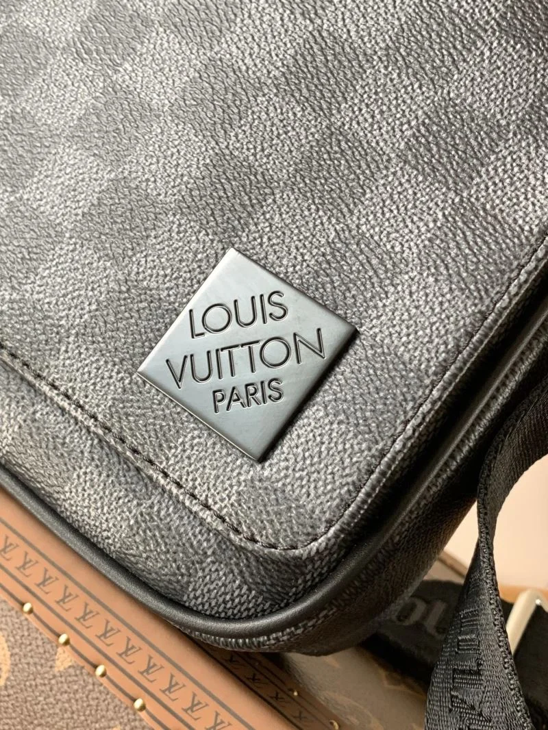 DailyWear Mens Louis Vuitton Satchel Bags 38679