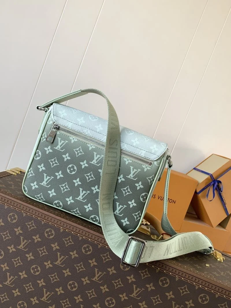 Sustainable Mens Louis Vuitton Satchel Bags 38686