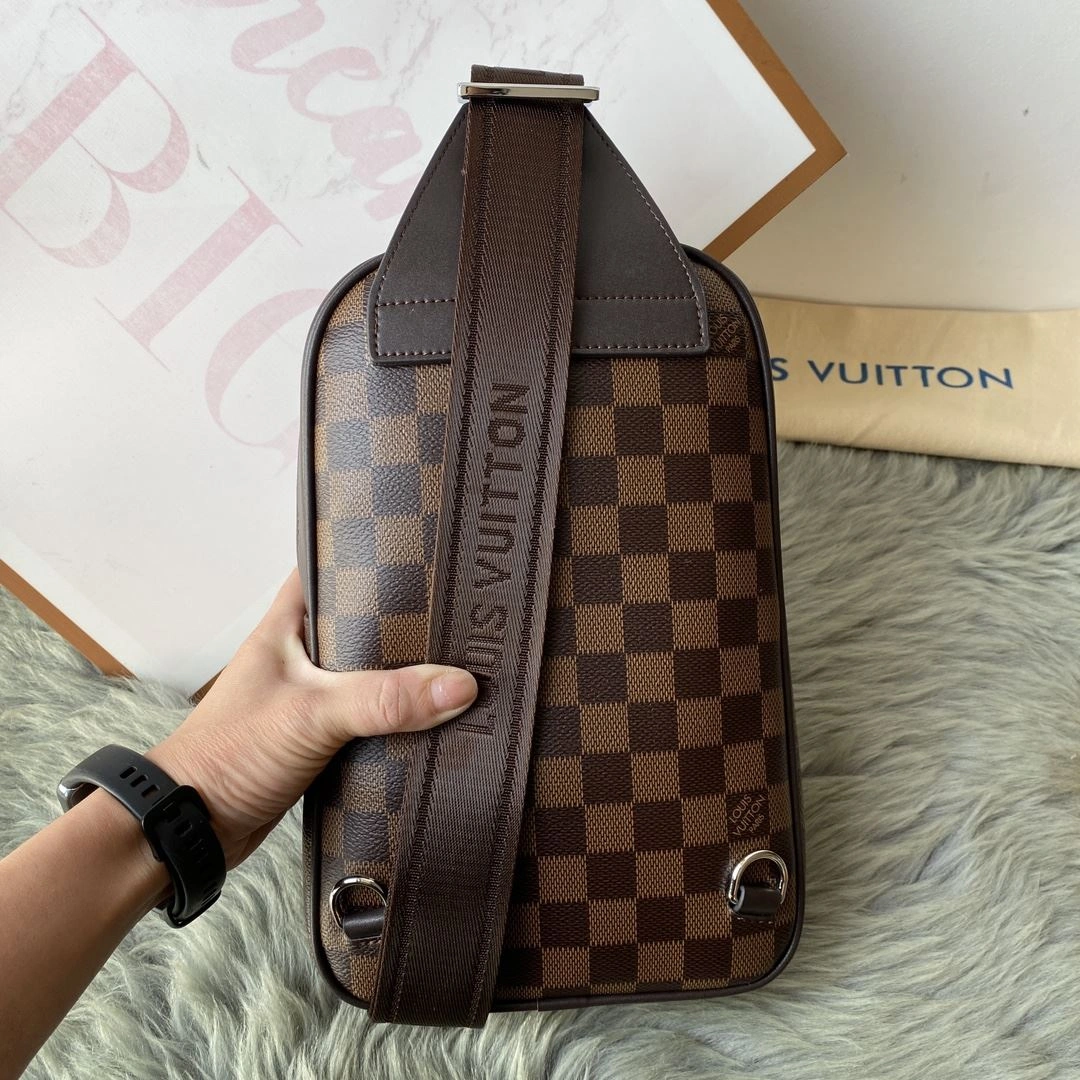 Mens Louis Vuitton Waist Chest Packs Unisex 92690