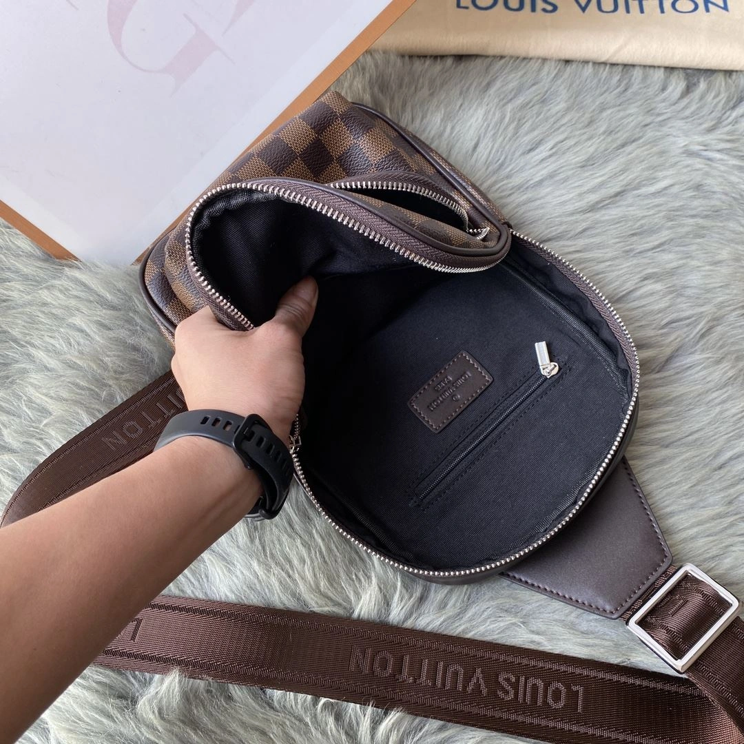 Mens Louis Vuitton Waist Chest Packs Unisex 92690