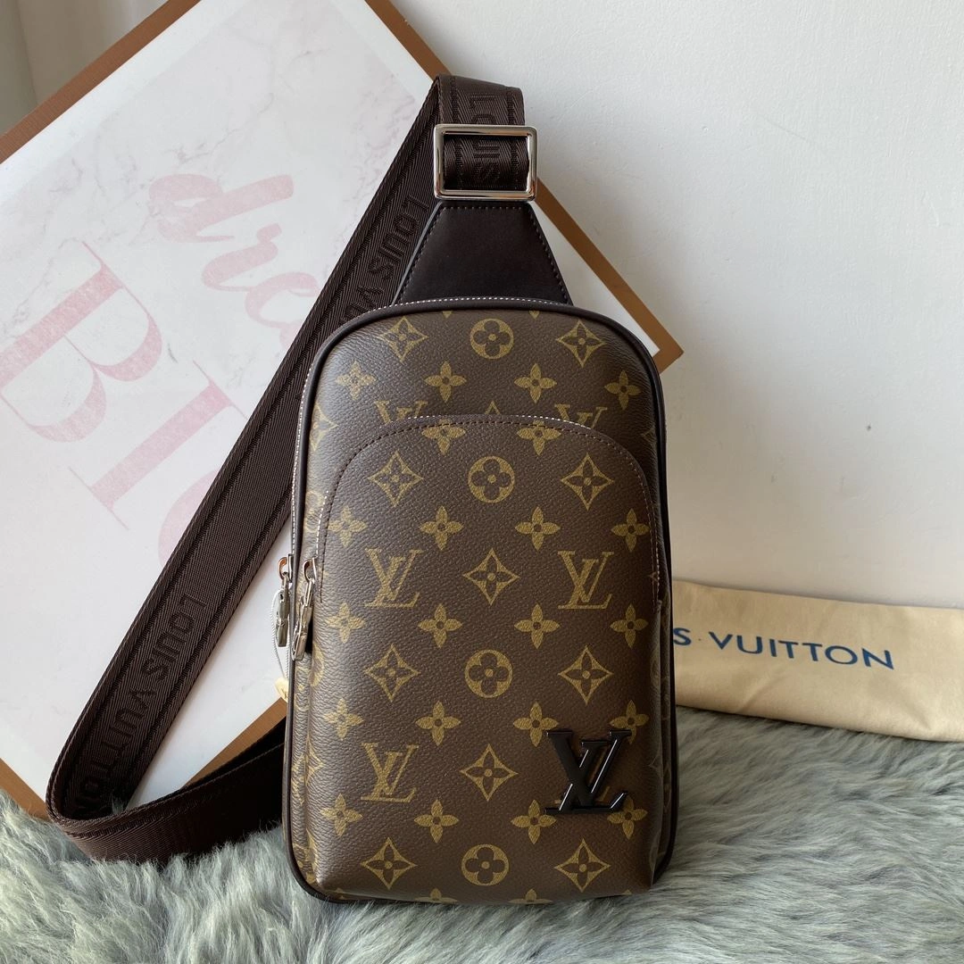 Mens Louis Vuitton Waist Chest Packs Attractive 92677