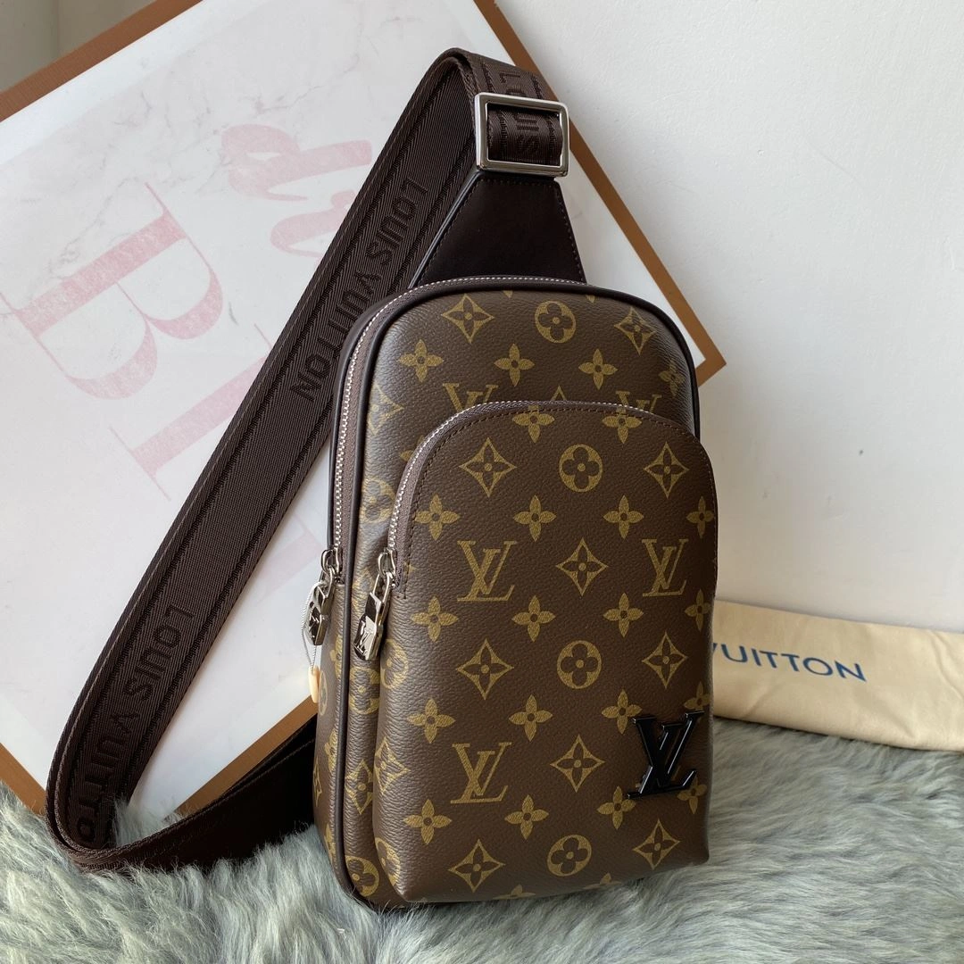 Mens Louis Vuitton Waist Chest Packs Attractive 92677