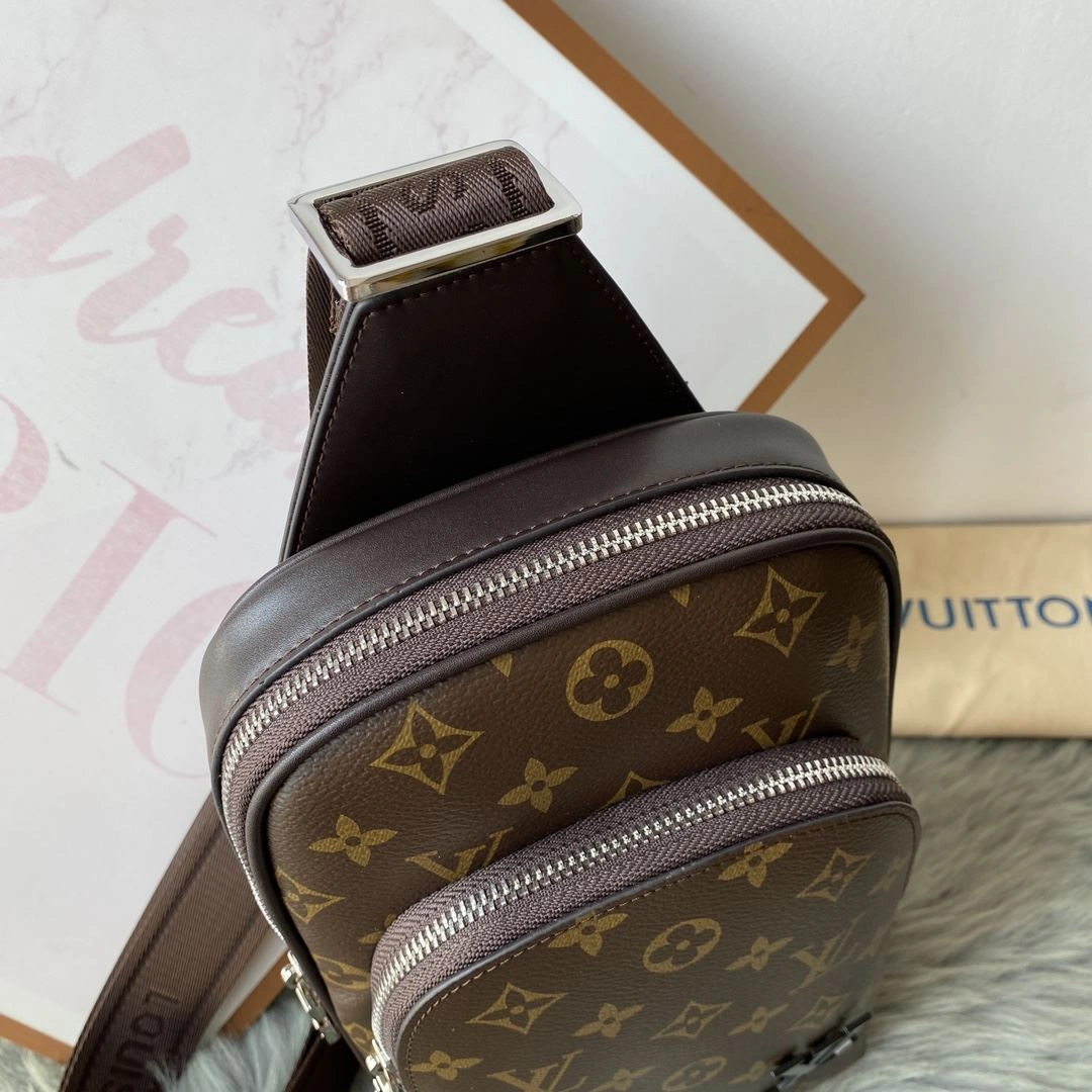 Mens Louis Vuitton Waist Chest Packs Attractive 92677
