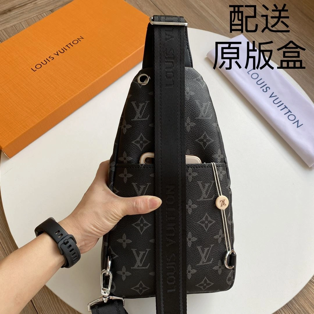 Durable Mens Louis Vuitton Waist Chest Packs 92717