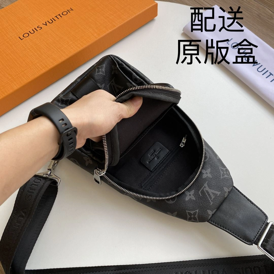Durable Mens Louis Vuitton Waist Chest Packs 92717