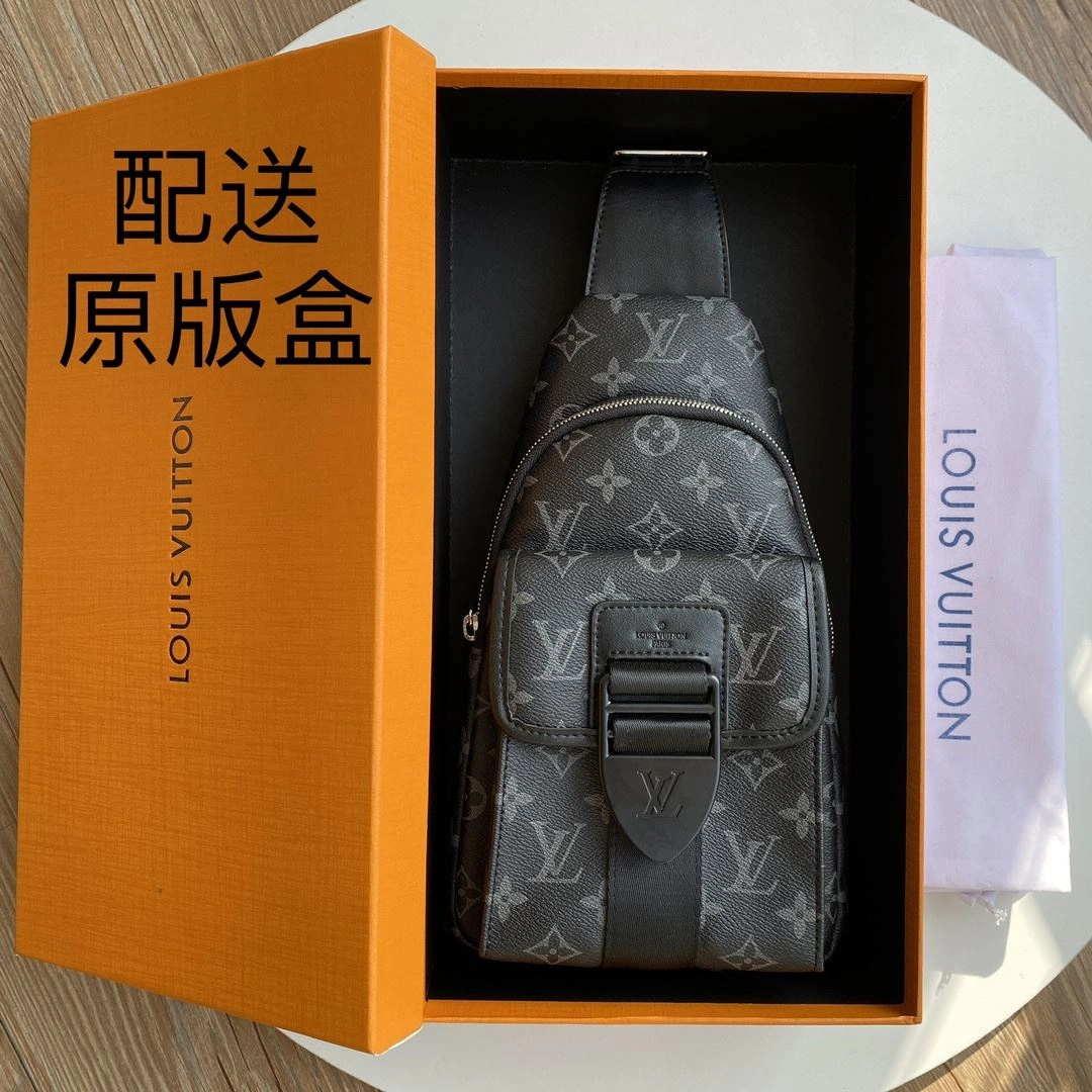 Durable Mens Louis Vuitton Waist Chest Packs 92717