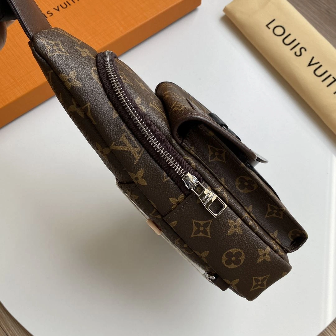 Mens Louis Vuitton Waist Chest Packs TechFriendly 92675