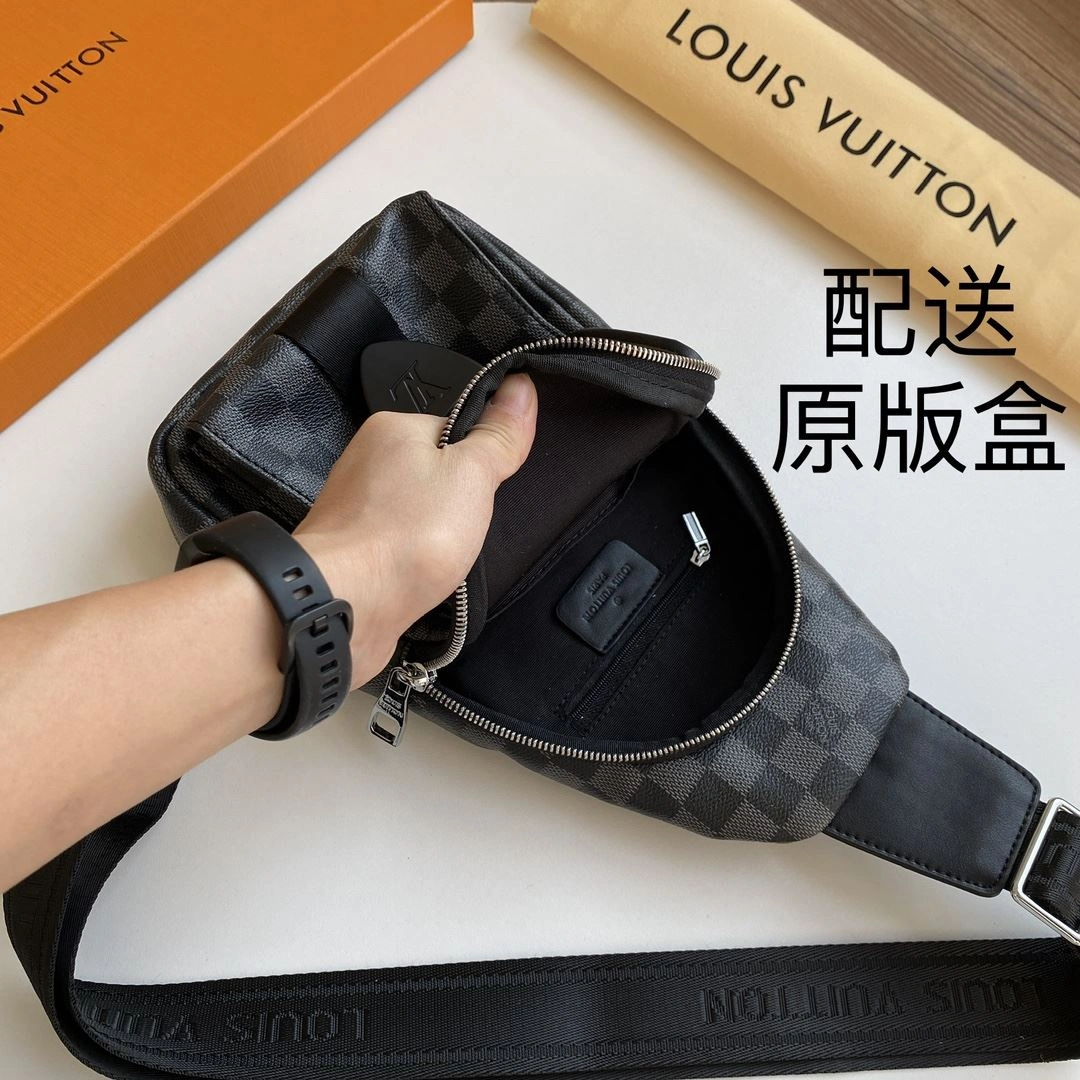 Mens Louis Vuitton Waist Chest Packs Chic 92682