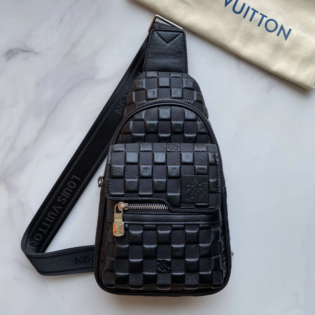 SmoothTexture Mens Louis Vuitton Waist Chest Packs 92665