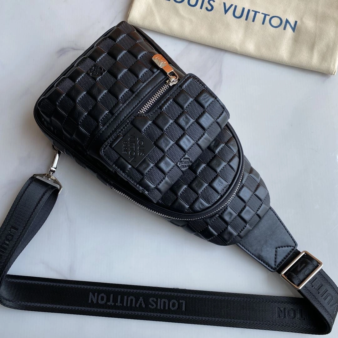 SmoothTexture Mens Louis Vuitton Waist Chest Packs 92665