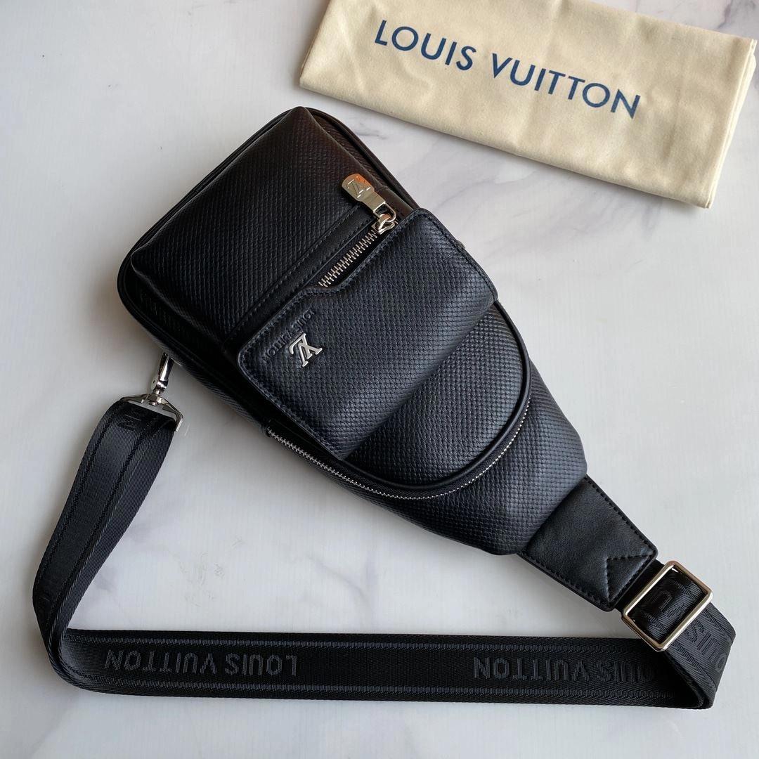 Lightweight Mens Louis Vuitton Waist Chest Packs 92664