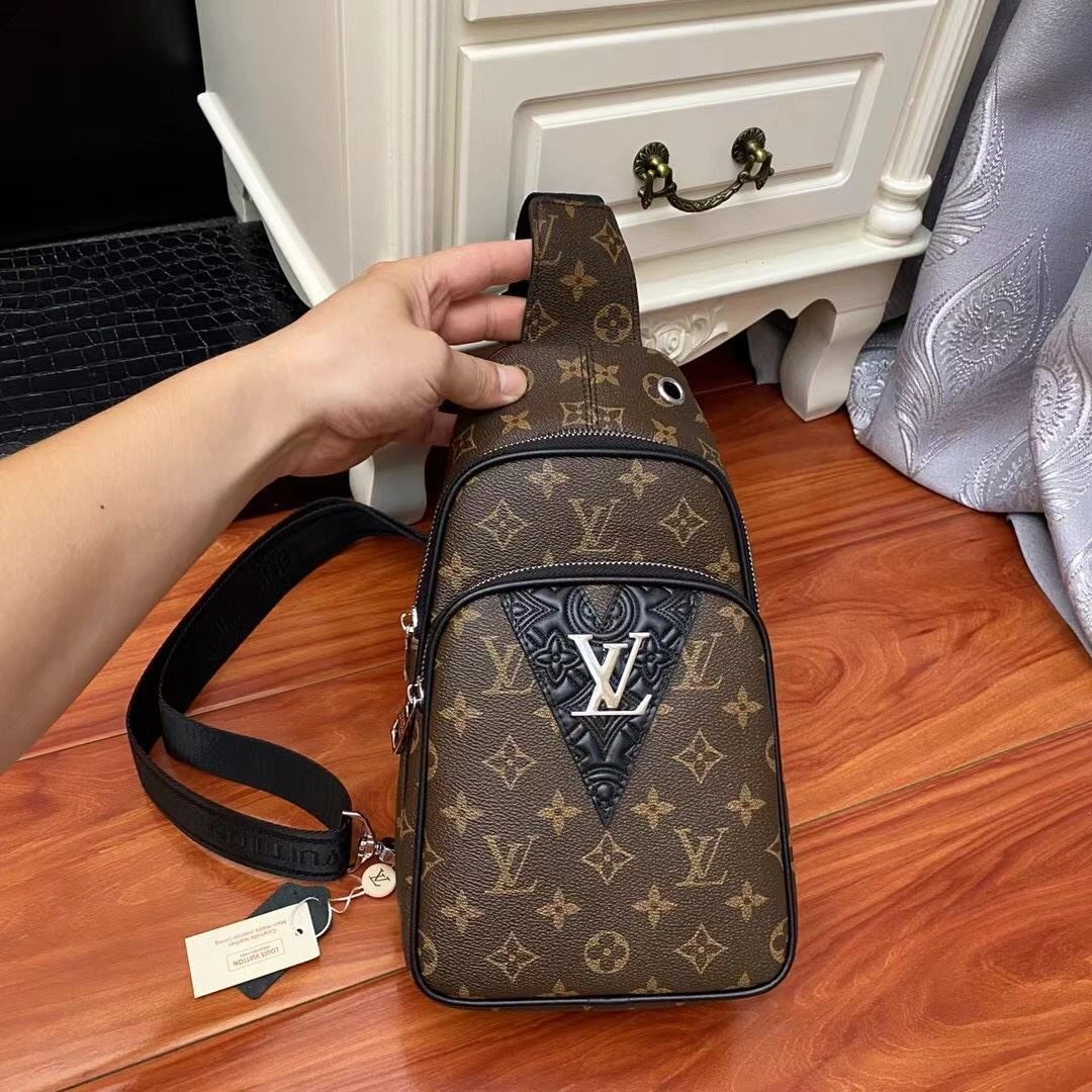 Mens Louis Vuitton Waist Chest Packs Bold 92648