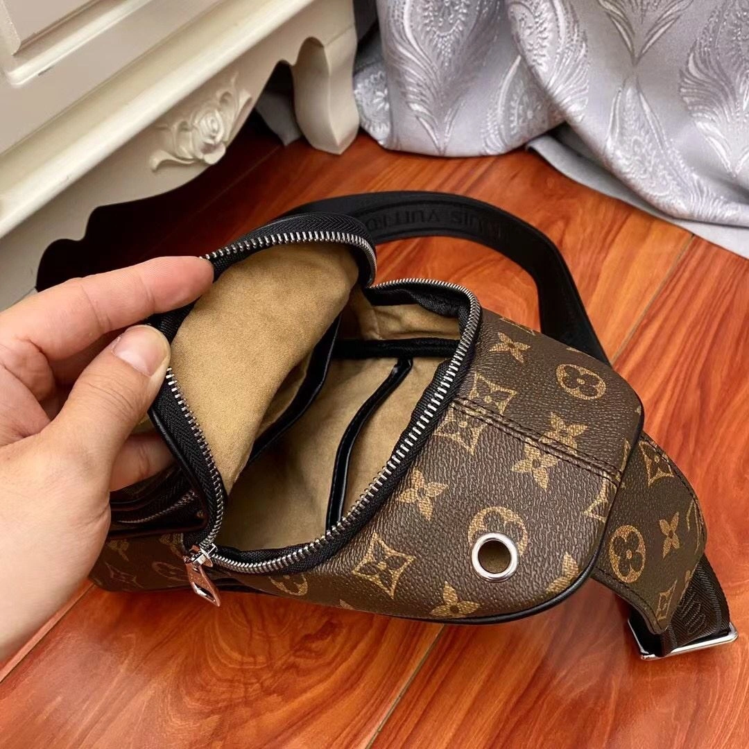 Mens Louis Vuitton Waist Chest Packs Bold 92648