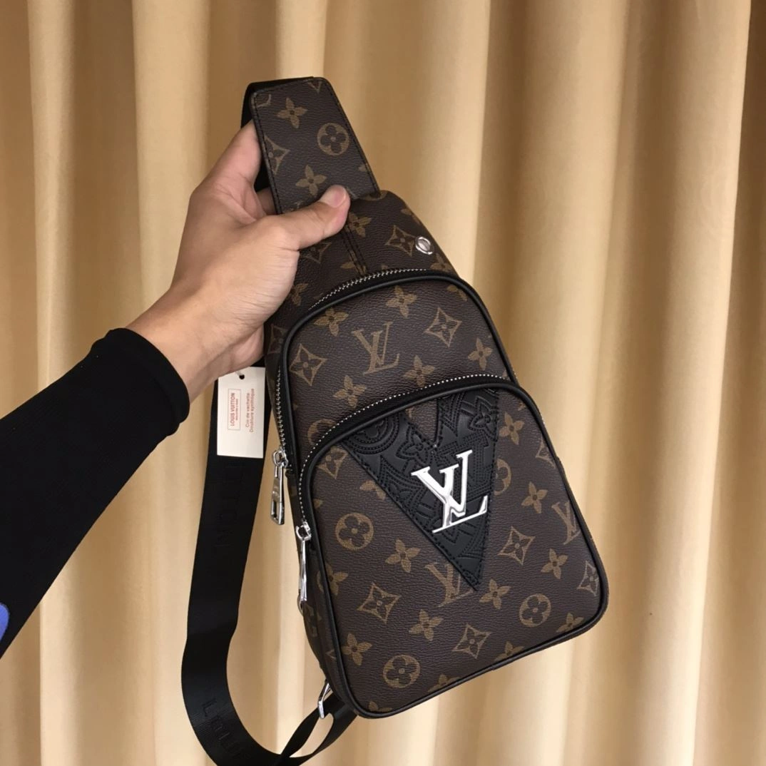 Mens Louis Vuitton Waist Chest Packs Effortless 92650