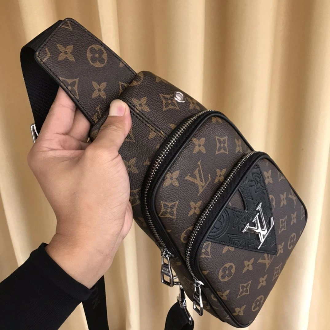 Mens Louis Vuitton Waist Chest Packs Effortless 92650