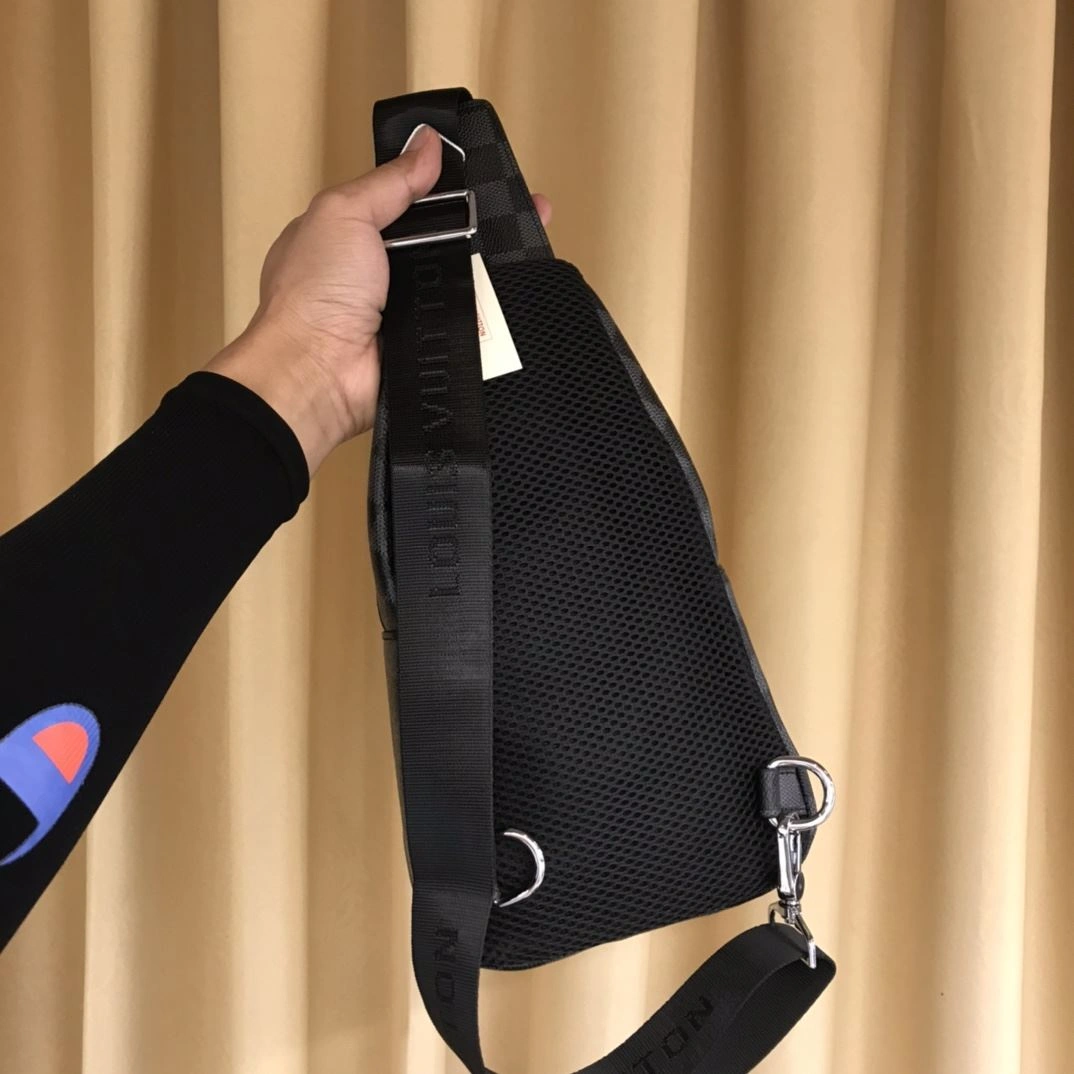 Mens Louis Vuitton Waist Chest Packs Durable 92653