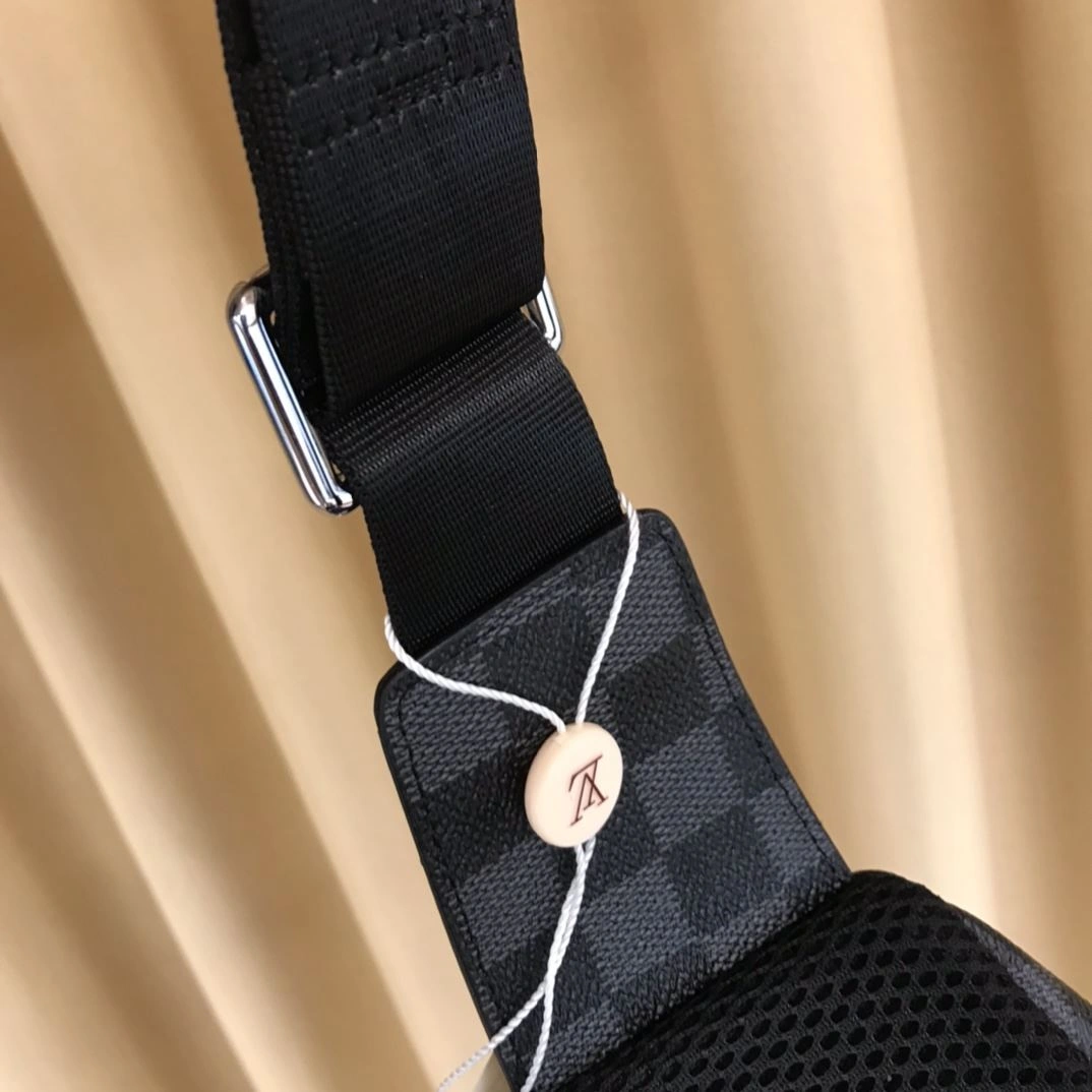 Mens Louis Vuitton Waist Chest Packs Durable 92653