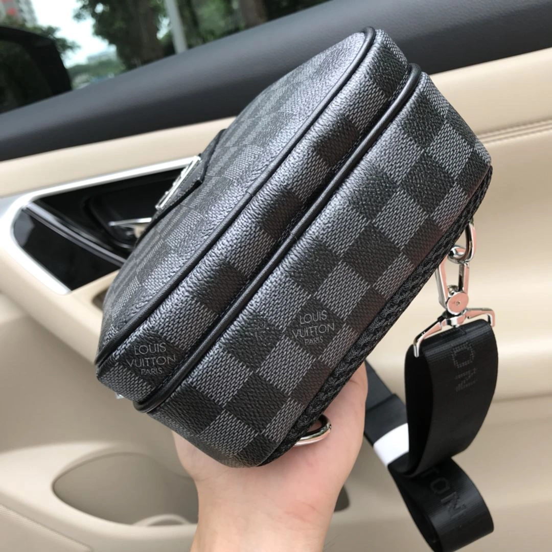 Mens Louis Vuitton Waist Chest Packs Affordable 92649