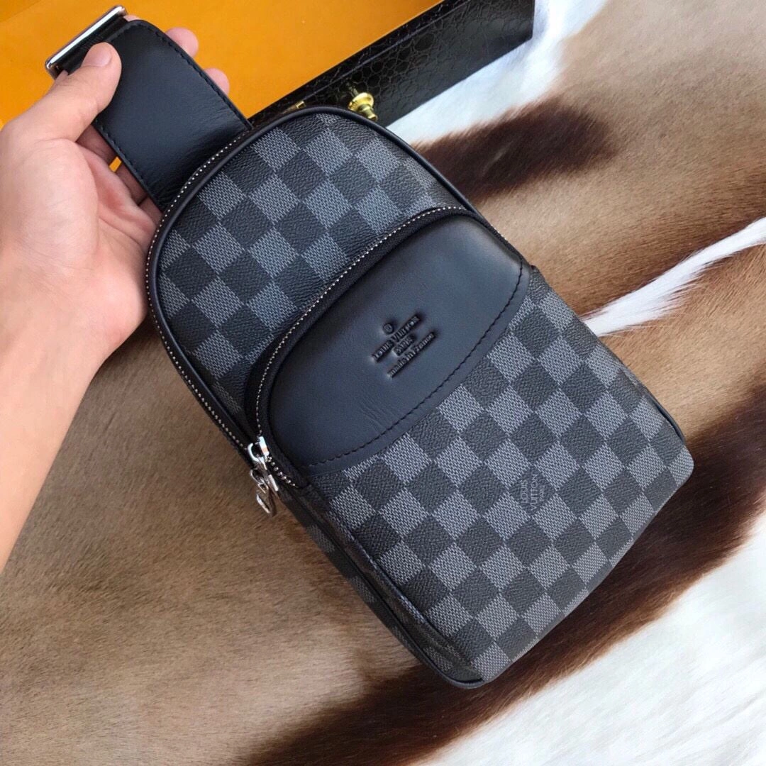 Sleek Mens Louis Vuitton Waist Chest Packs 92658