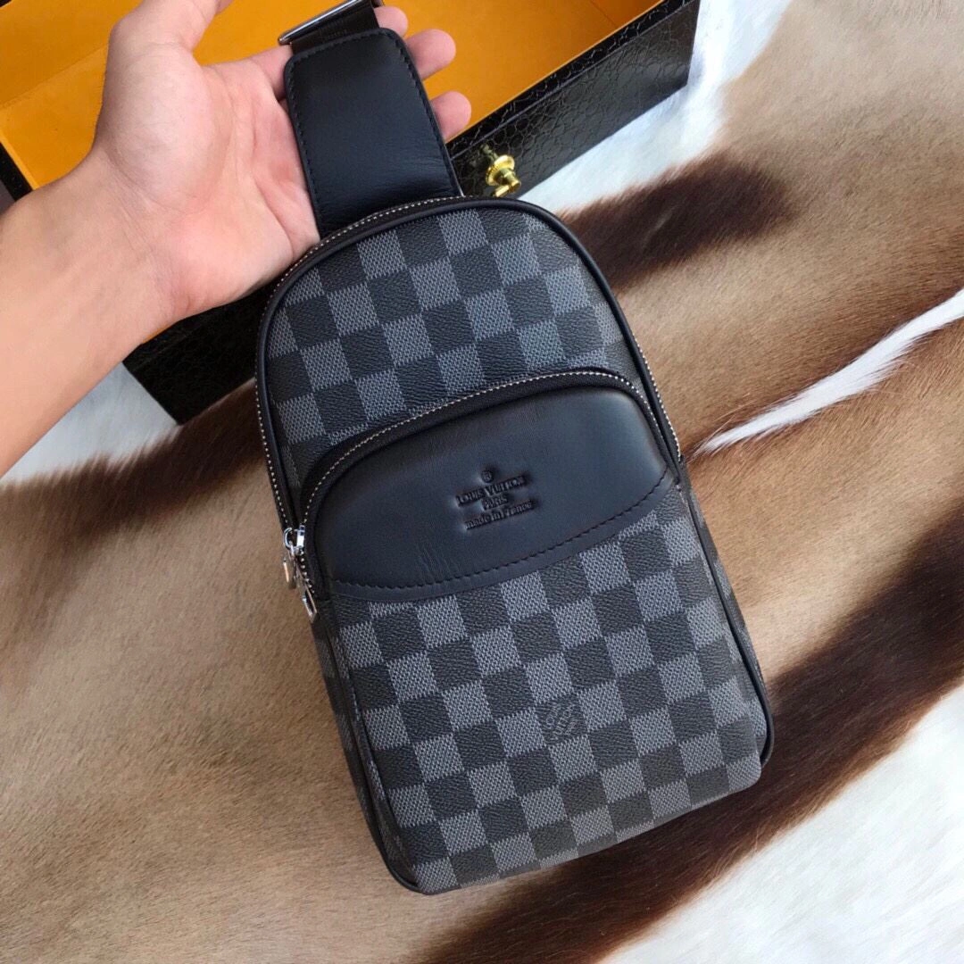 Sleek Mens Louis Vuitton Waist Chest Packs 92658